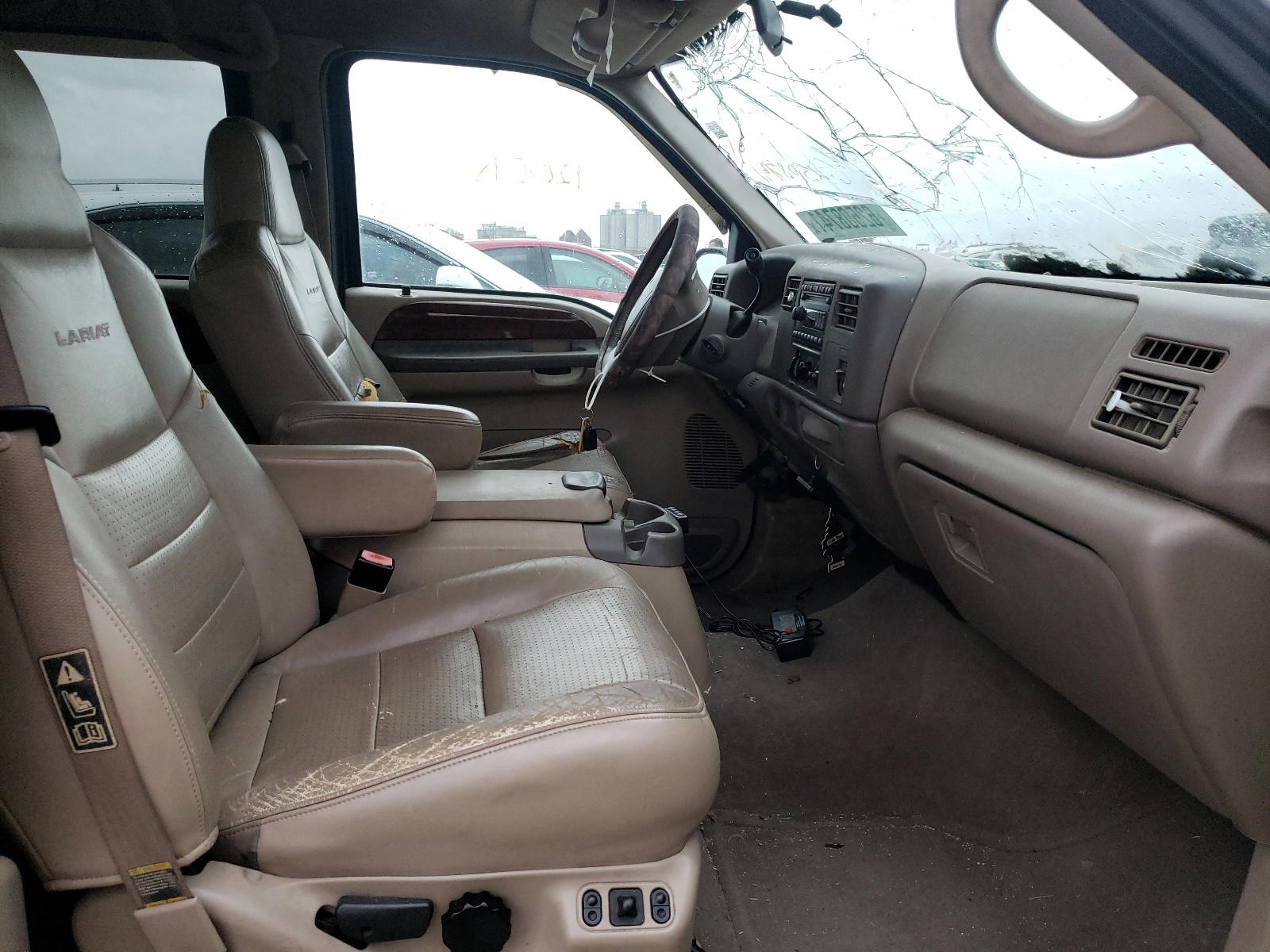Photo 5 from auction – 2002 FORD F250 SUPER with VIN 1FTNW20F32EB86899