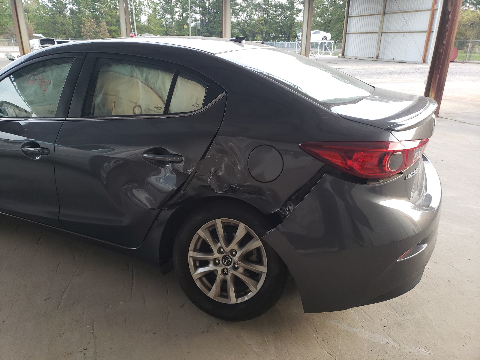 Photo 9 from auction – 2015 MAZDA 3 TOURING with VIN JM1BM1V76F1272077
