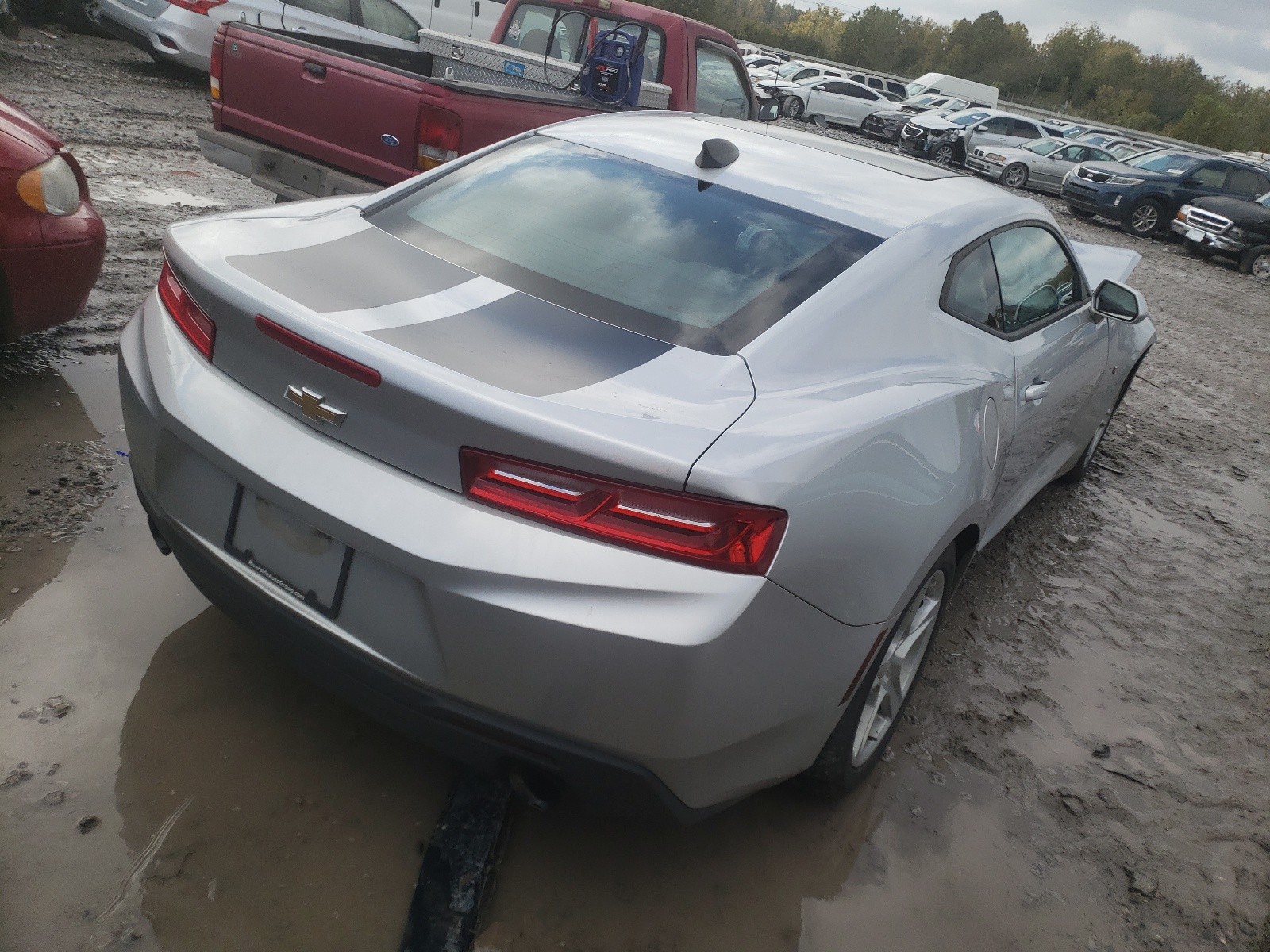 Photo 4 from auction – 2018 CHEVROLET CAMARO LT with VIN 1G1FB1RS2J0187024