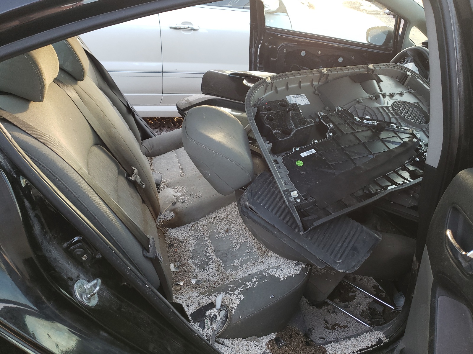 صورة رقم 6 من المزاد - 2015 KIA FORTE LX مع VIN KNAFK4A69F5380463