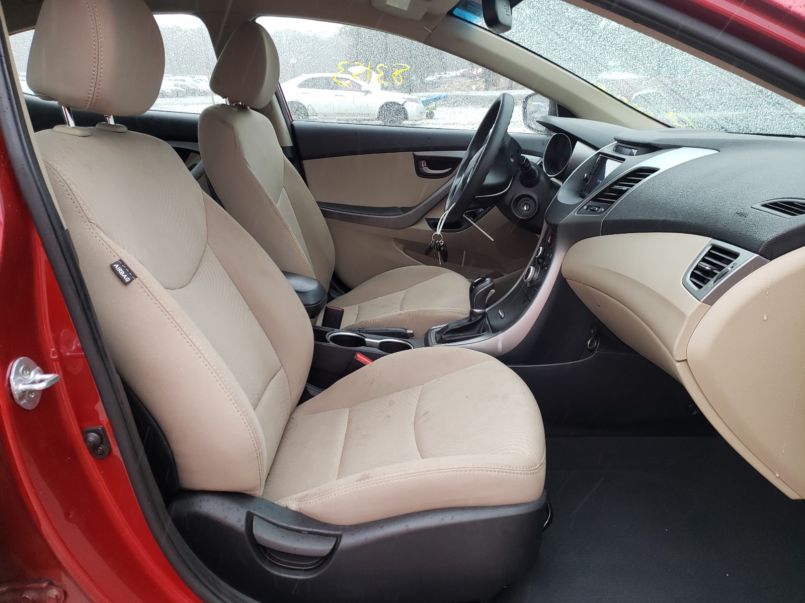 Photo 5 from auction – 2016 HYUNDAI ELANTRA SE with VIN 5NPDH4AE2GH763985
