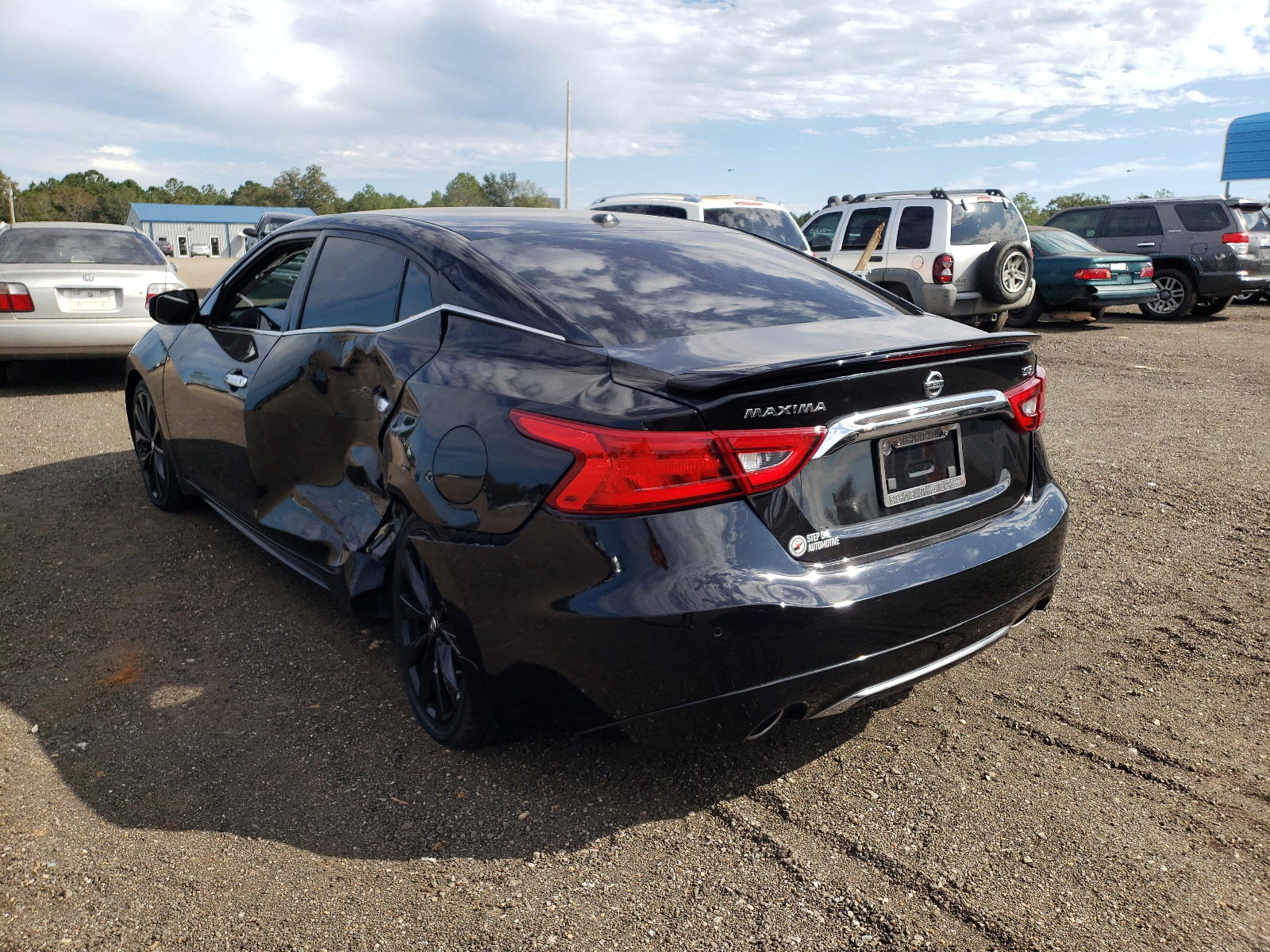 Photo 3 from auction – 2017 NISSAN MAXIMA 3.5 with VIN 1N4AA6AP1HC366694