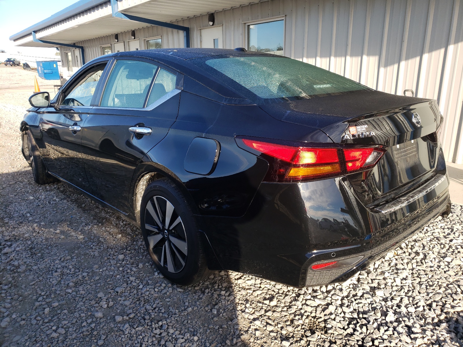 Photo 3 from auction – 2021 NISSAN ALTIMA SV with VIN 1N4BL4DV3MN311532