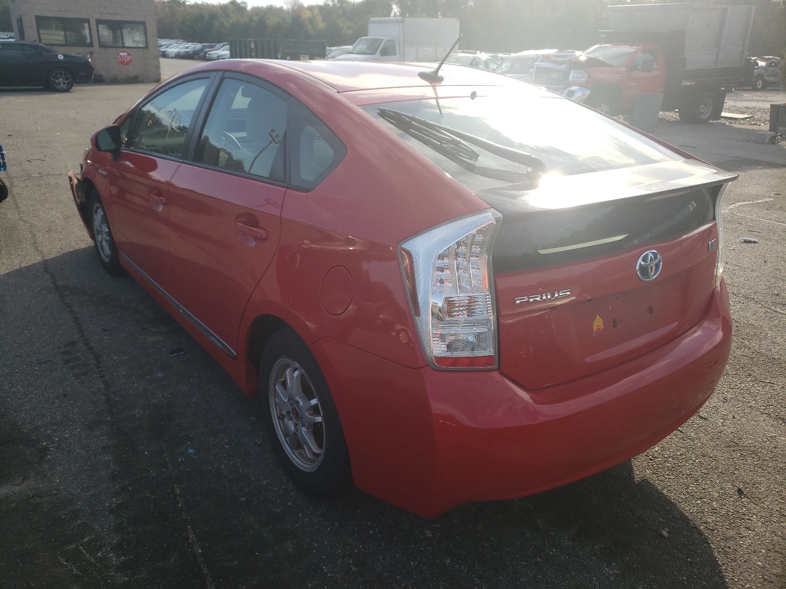 صورة رقم 3 من المزاد - 2010 TOYOTA PRIUS مع VIN JTDKN3DU2A0243111