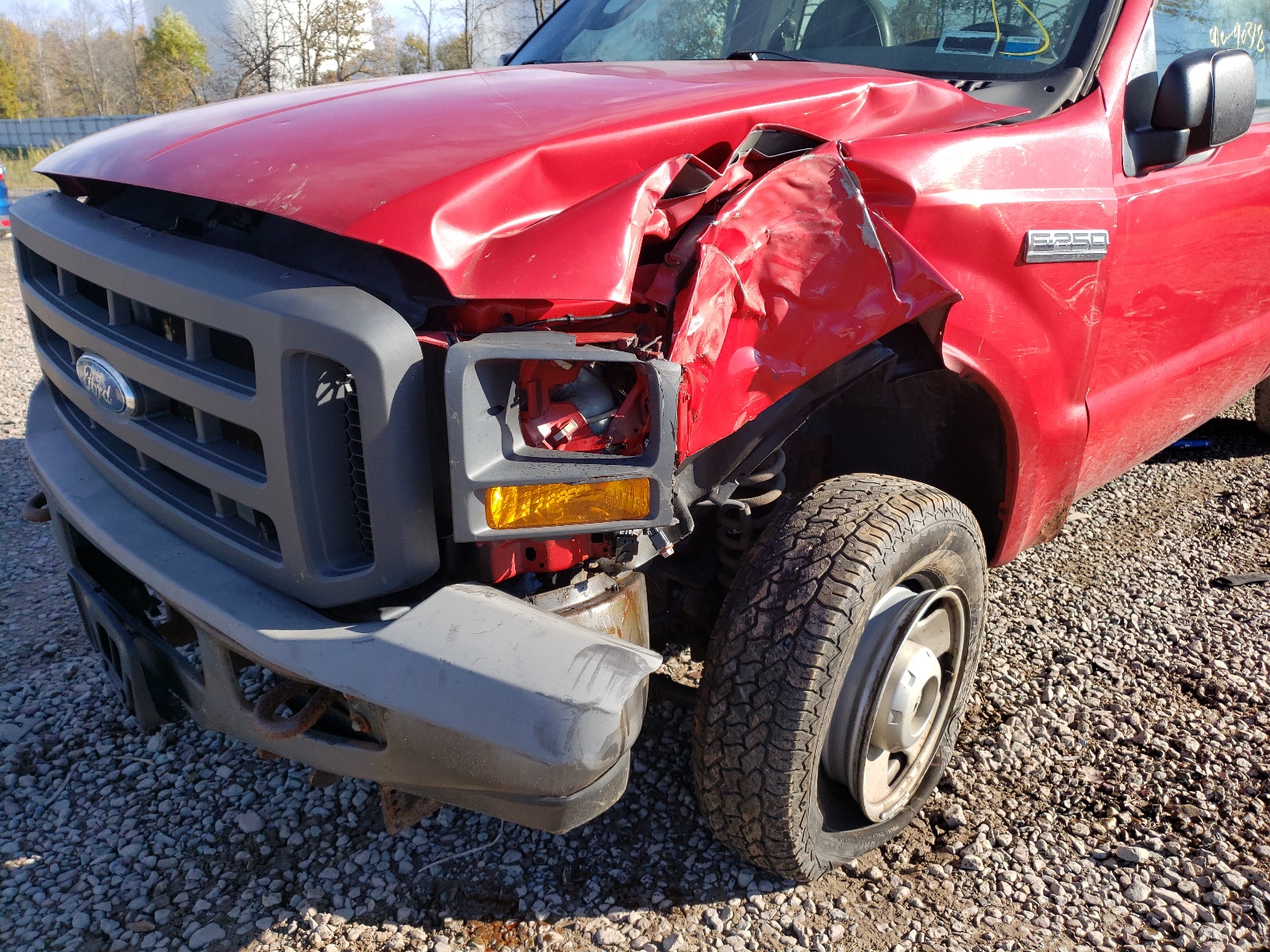 Photo 9 from auction – 2005 FORD F250 SUPER with VIN 1FTNF21505EA04196