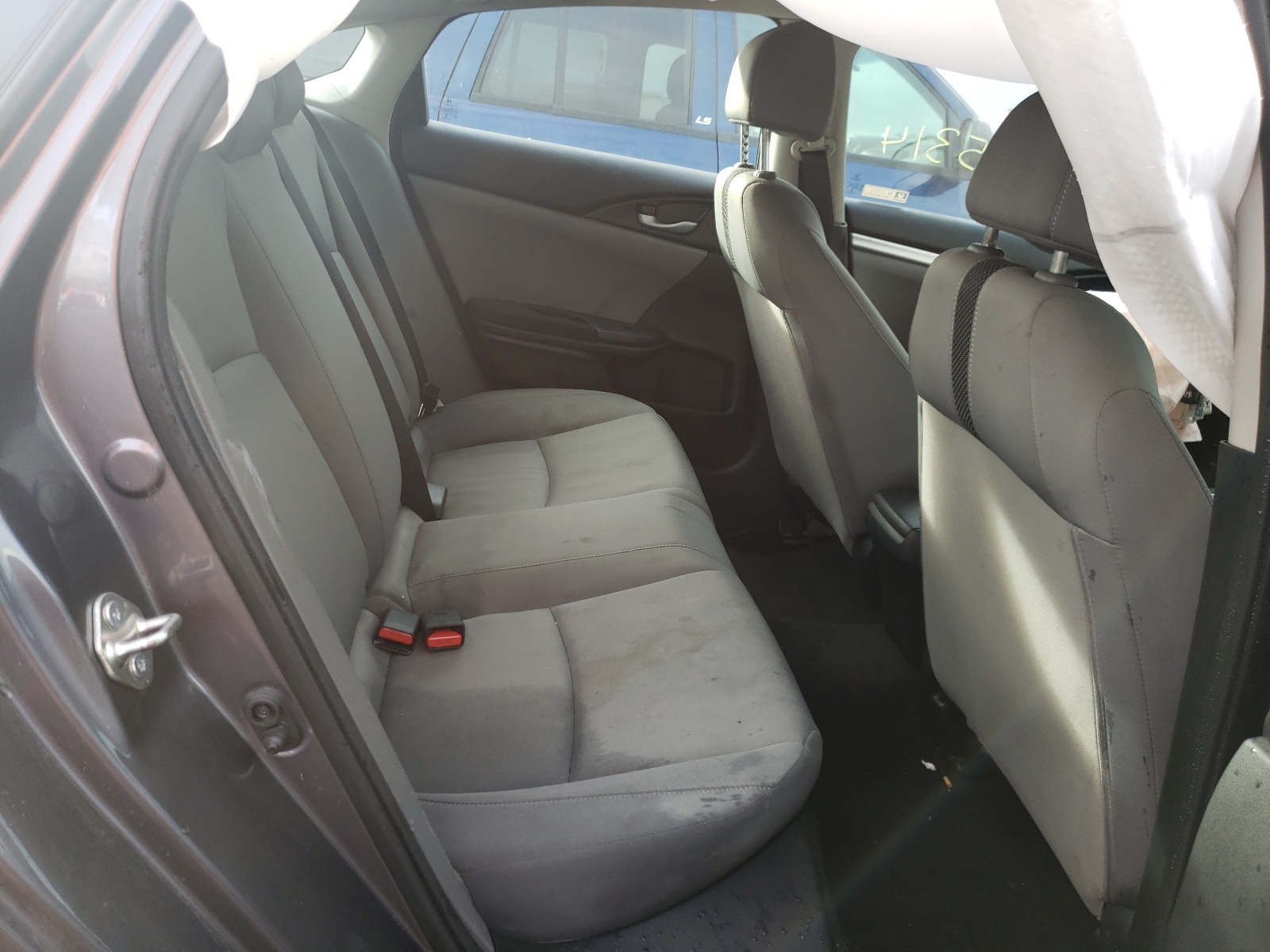 Photo 6 from auction – 2019 HONDA CIVIC LX with VIN 2HGFC2F62KH590291