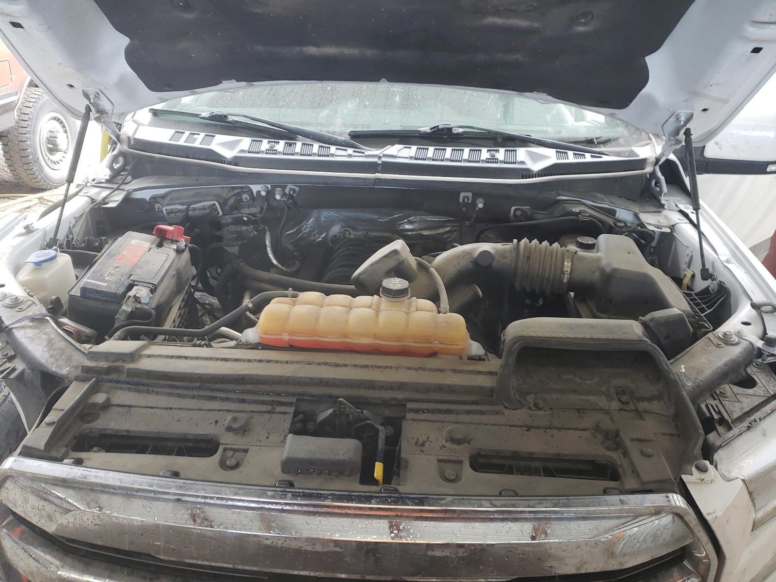 Photo 7 from auction – 2015 FORD F150 SUPER with VIN 1FTFW1EF7FFB62404