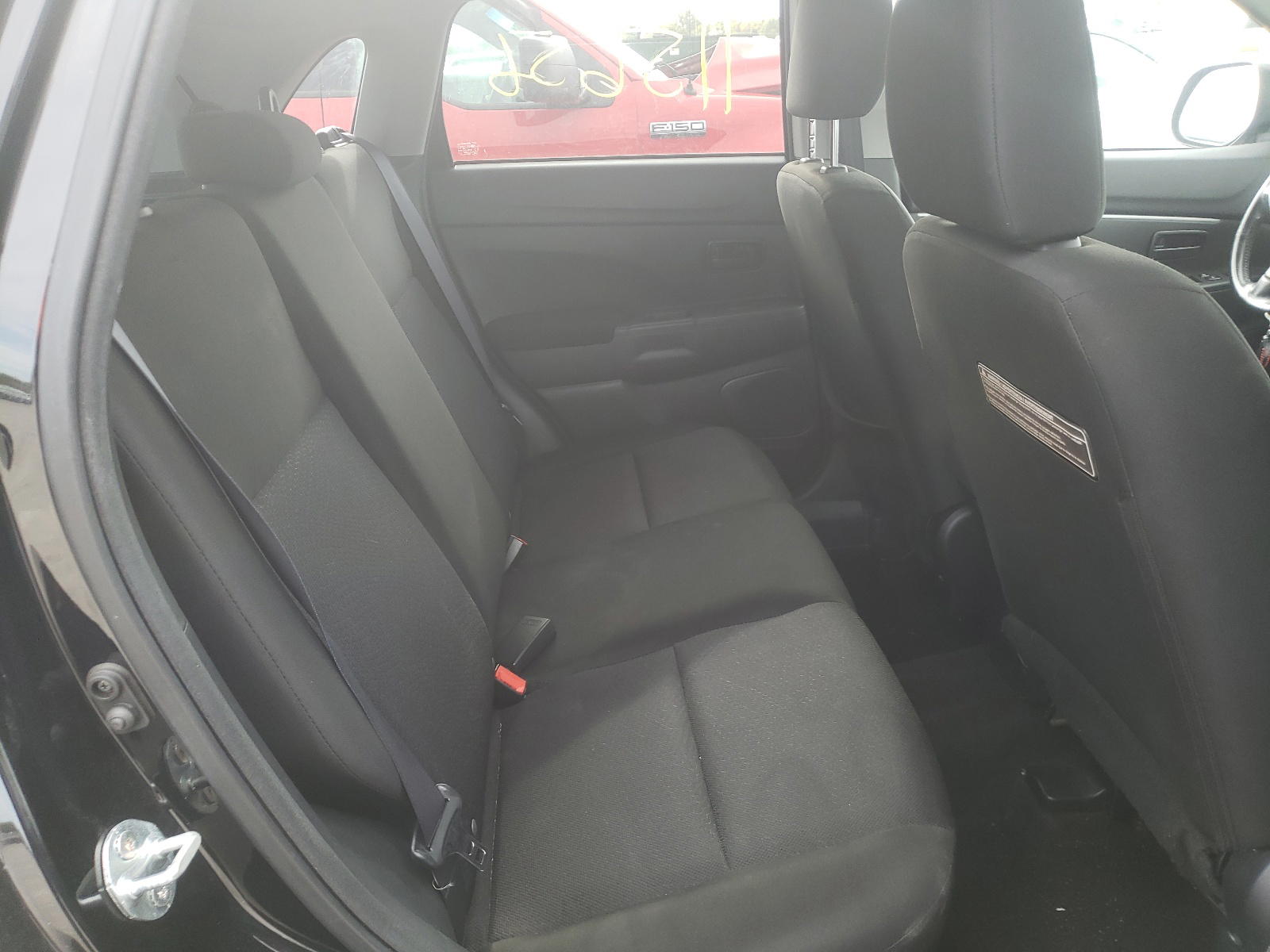 Photo 6 from auction – 2012 MITSUBISHI OUTLANDER with VIN JA4AP3AU2CZ001650