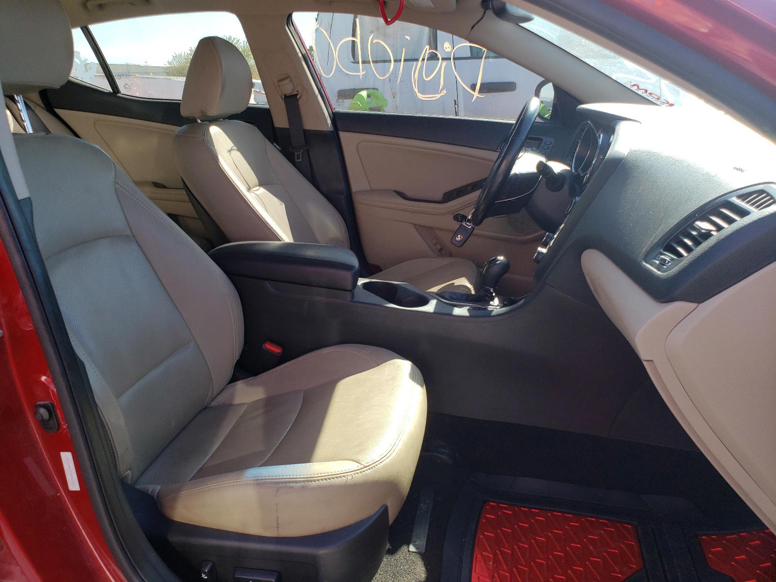 Photo 5 from auction – 2012 KIA OPTIMA EX with VIN 5XXGN4A74CG057565
