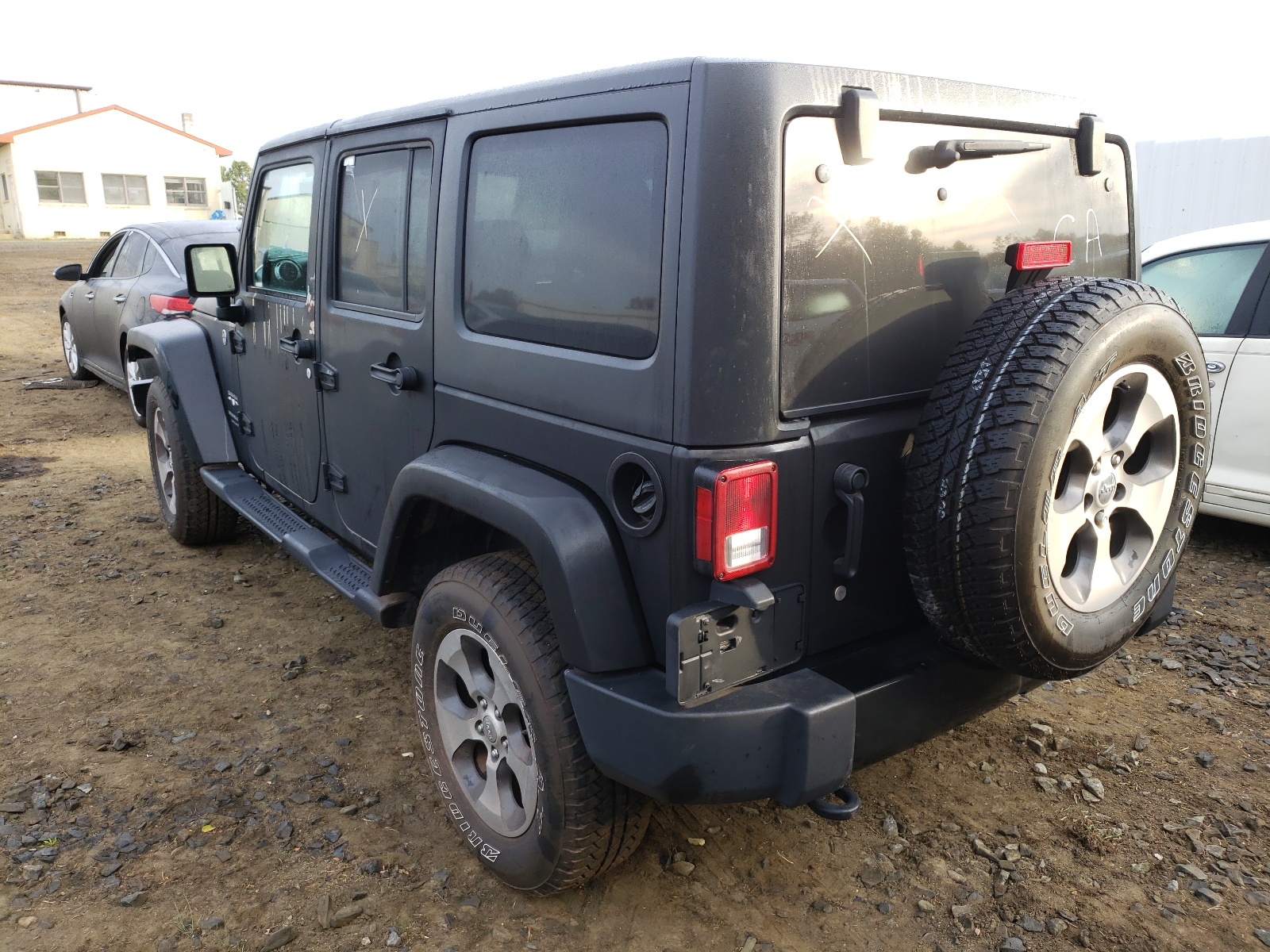 Photo 3 from auction – 2018 JEEP WRANGLER with VIN 1C4BJWEG2JL829957