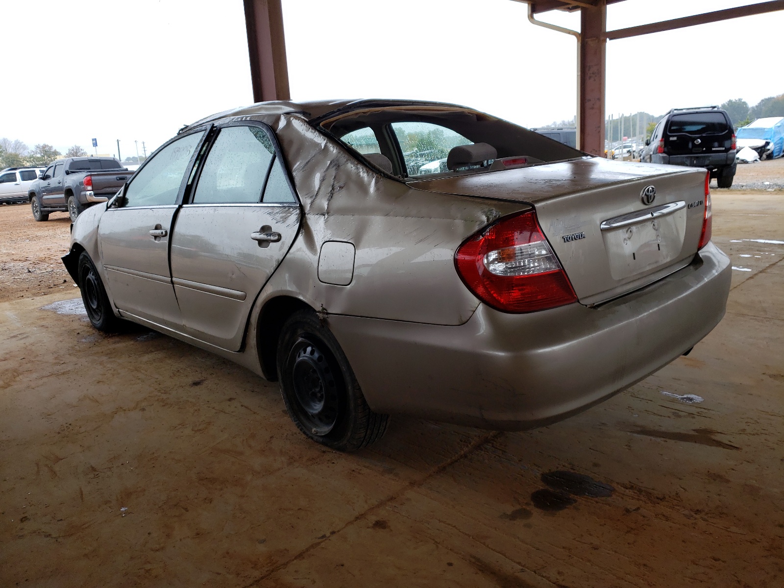 Photo 3 from auction – 2002 TOYOTA CAMRY LE with VIN 4T1BE32K62U579027