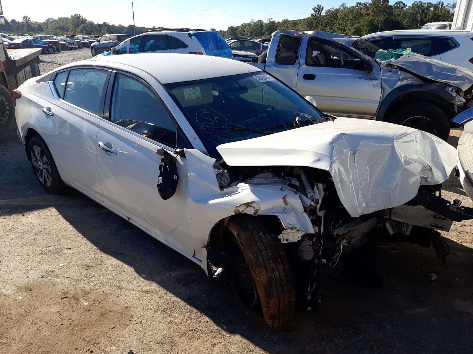 NISSAN ALTIMA S 2019 with VIN 1N4BL4BV3KN303642 - Photo from auction