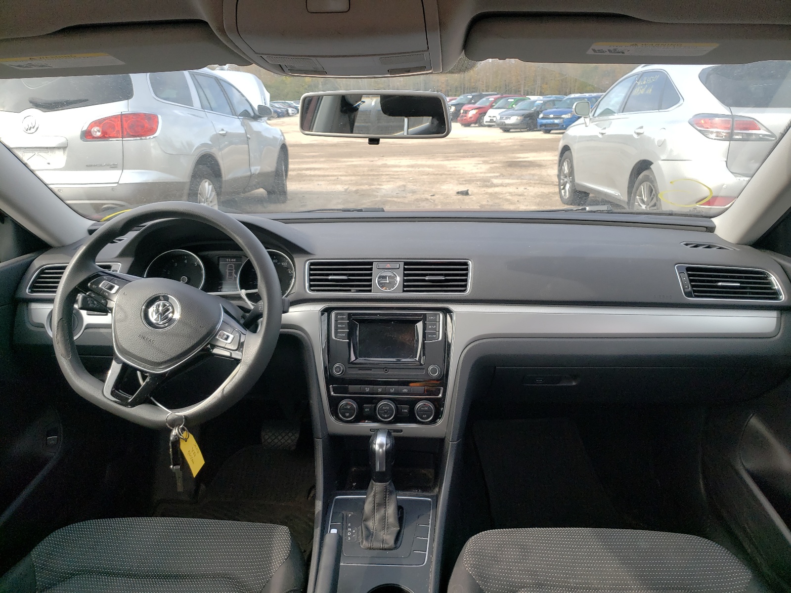 Photo 9 from auction – 2016 VOLKSWAGEN PASSAT S with VIN 1VWAS7A30GC061046