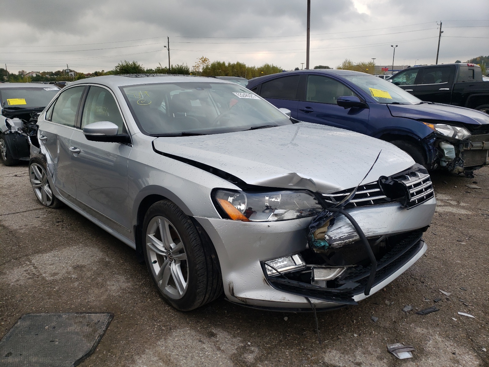 VOLKSWAGEN PASSAT SEL 2015 with VIN 1VWCV7A3XFC091914 - Photo from auction