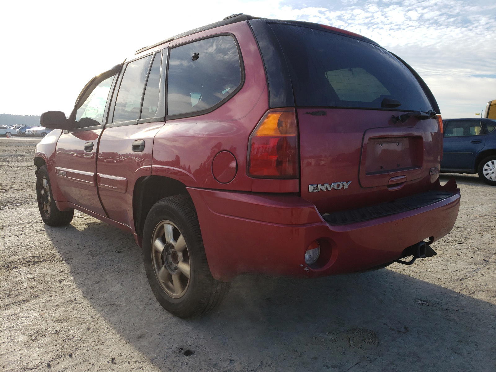 Photo 3 from auction – 2002 GMC ENVOY with VIN 1GKDT13S822476763