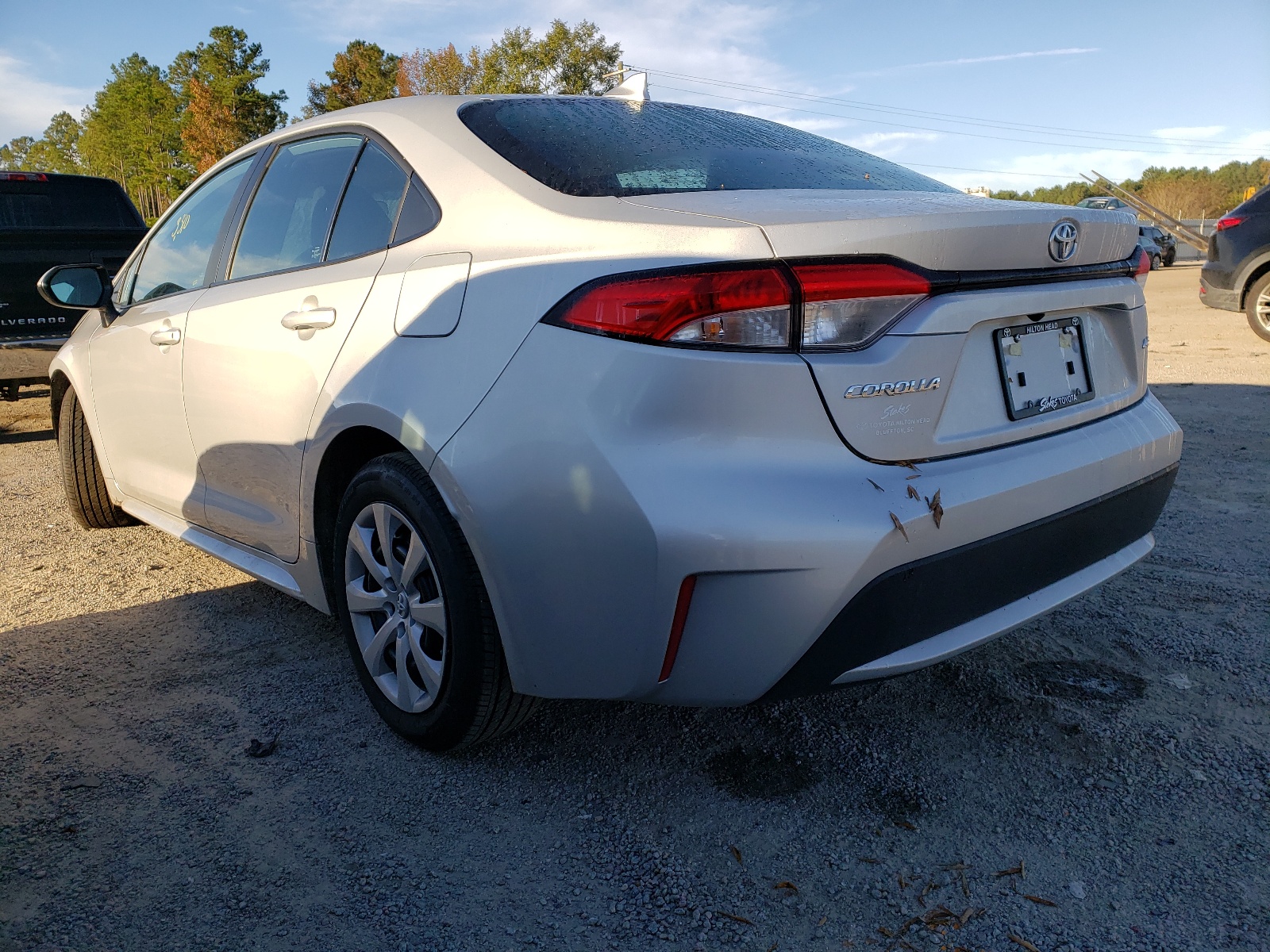 Photo 3 from auction – 2022 TOYOTA COROLLA LE with VIN 5YFEPMAE6NP277378