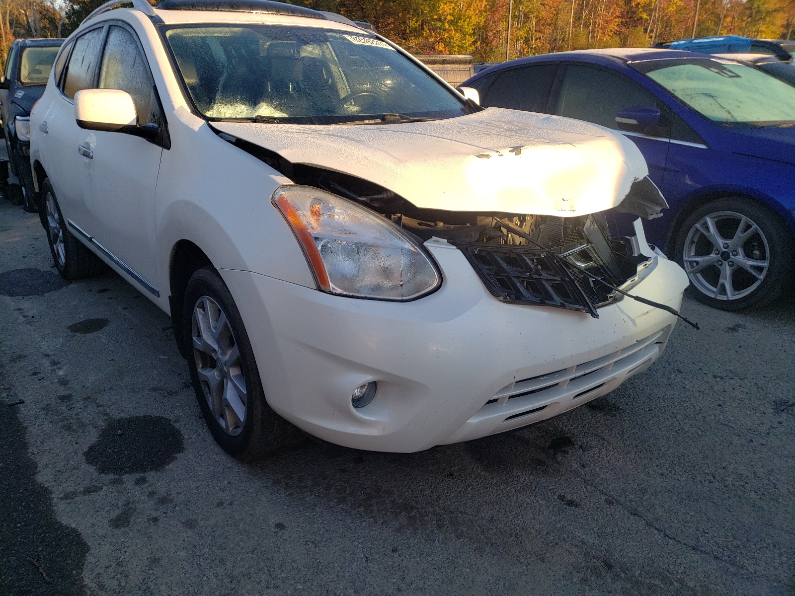 NISSAN ROGUE S 2011 with VIN JN8AS5MT2BW182384 - Photo from auction