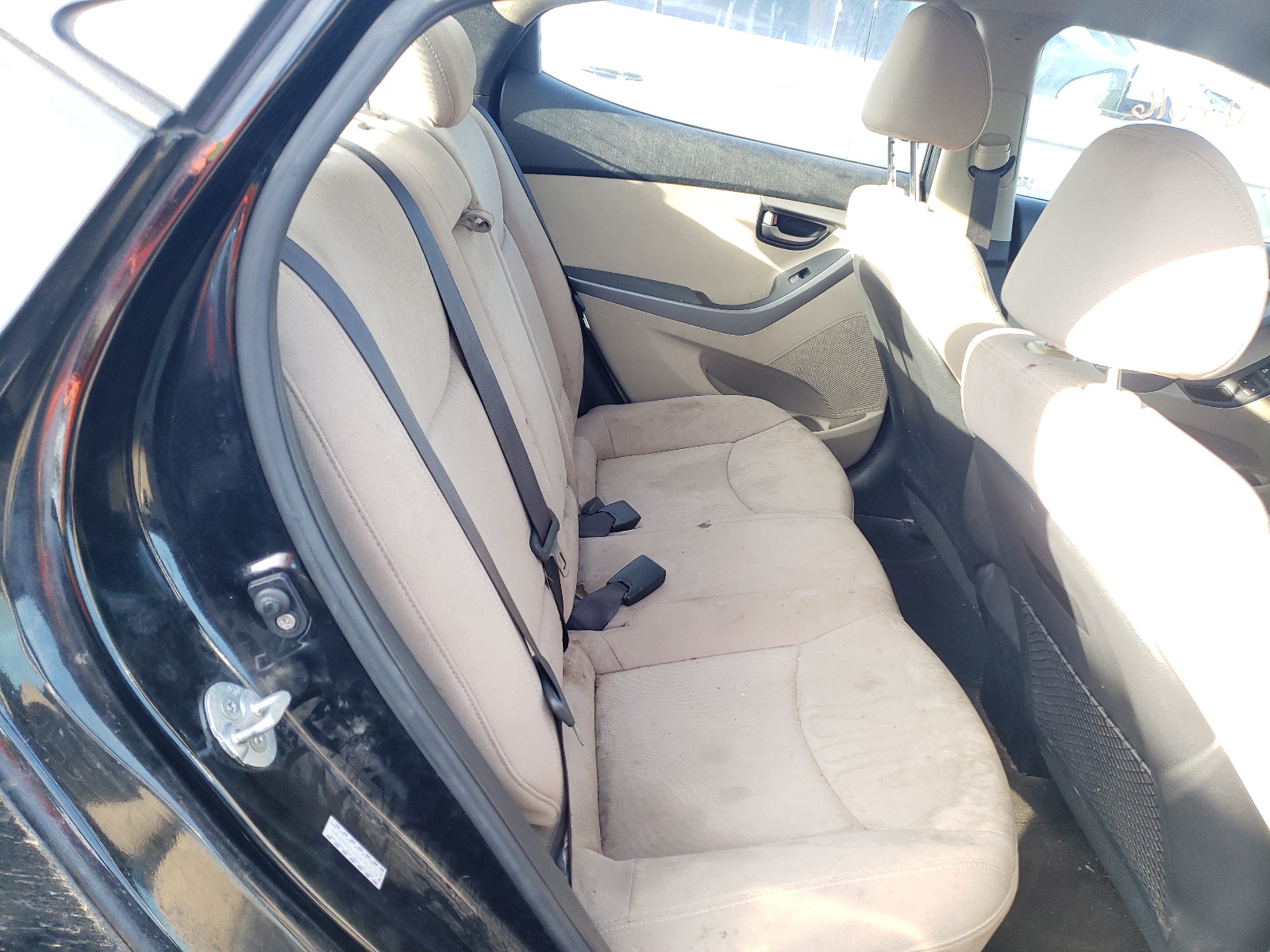Photo 6 from auction – 2016 HYUNDAI ELANTRA SE with VIN KMHDH4AE2GU635117