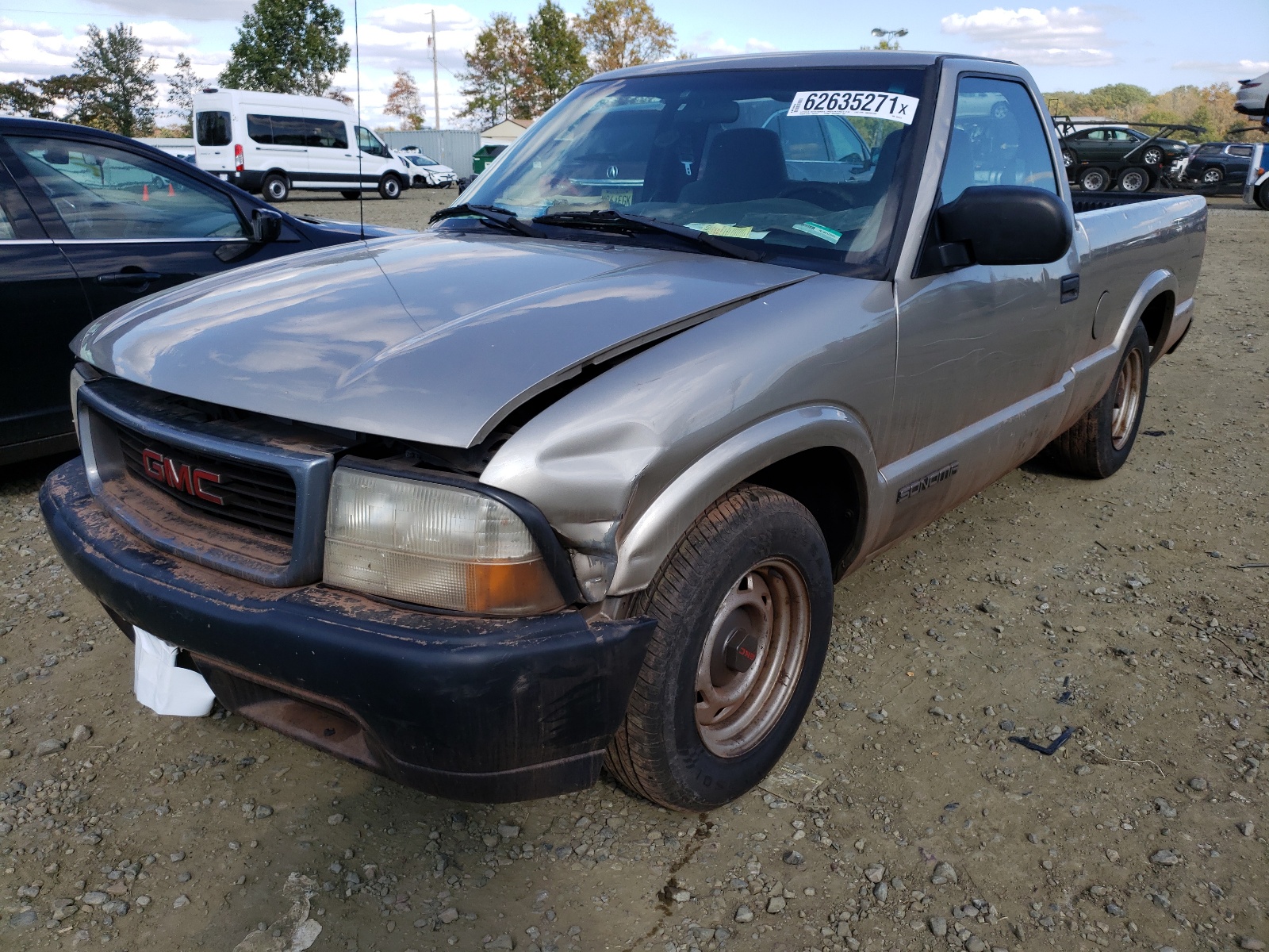 Photo 2 from auction – 1999 GMC SONOMA with VIN 1GTCS1443X8512373