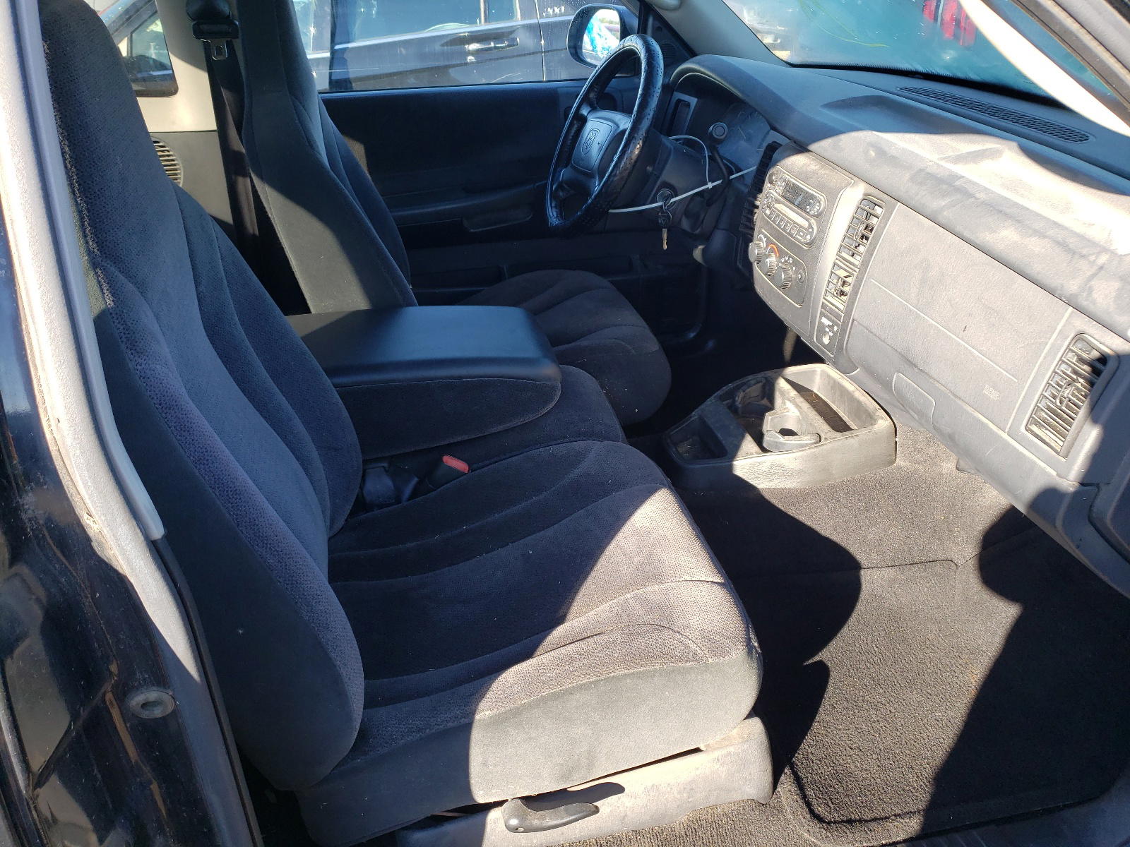 Photo 5 from auction – 2001 DODGE DAKOTA with VIN 1B7GL22X31S103723
