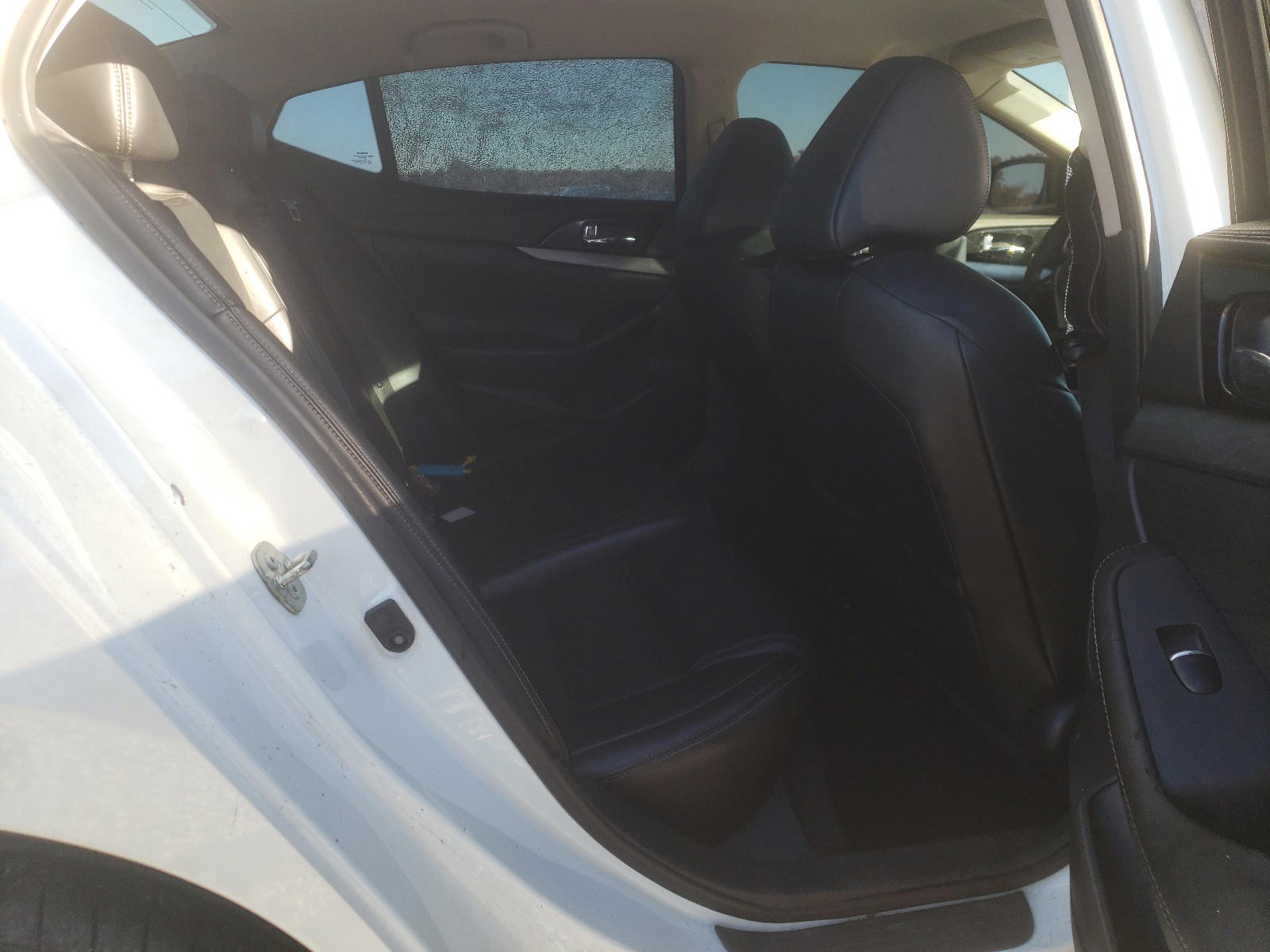 Photo 6 from auction – 2017 NISSAN MAXIMA 3.5 with VIN 1N4AA6AP3HC448622