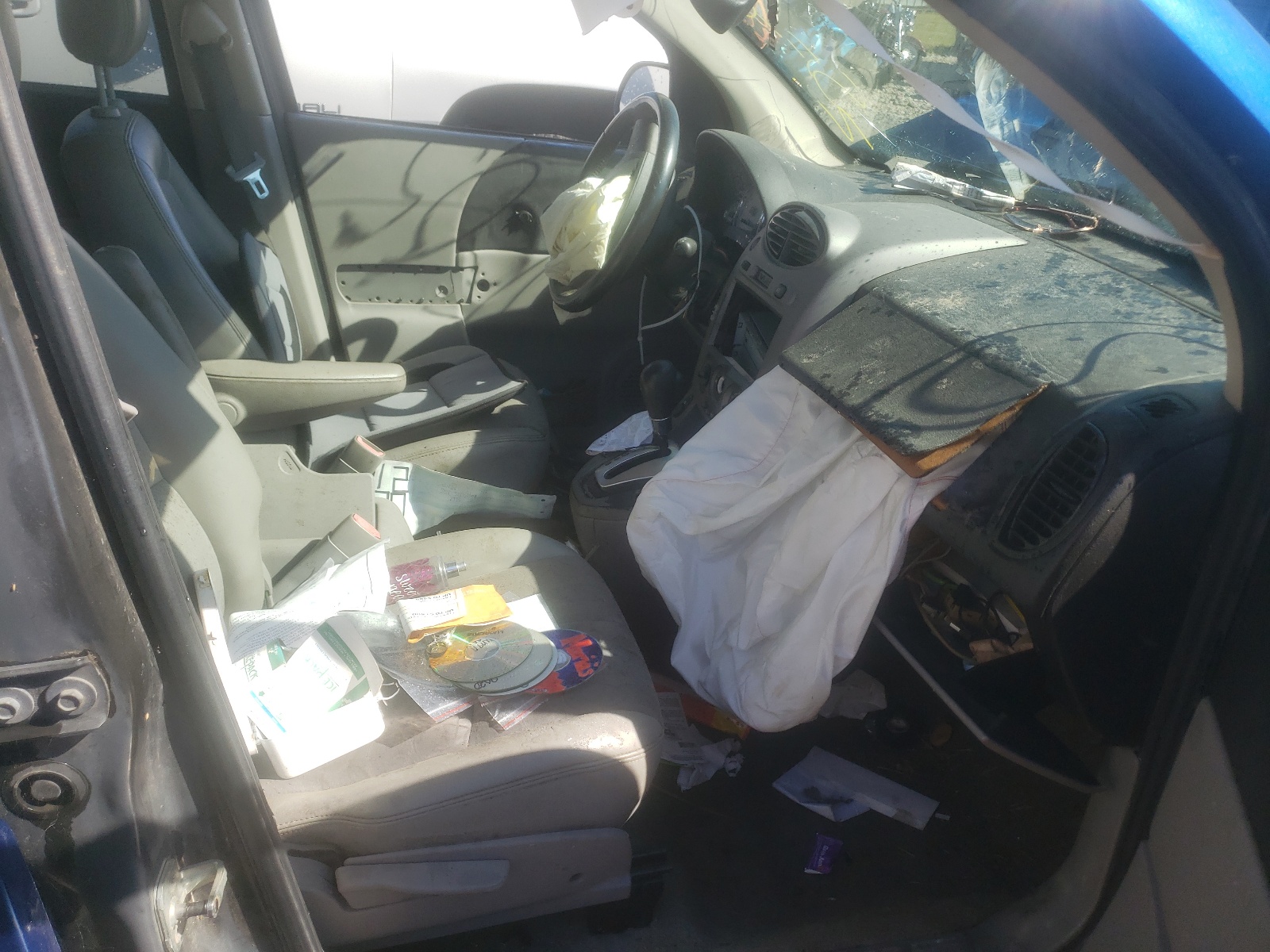Photo 5 from auction – 2005 SATURN VUE with VIN 5GZCZ63485S812127