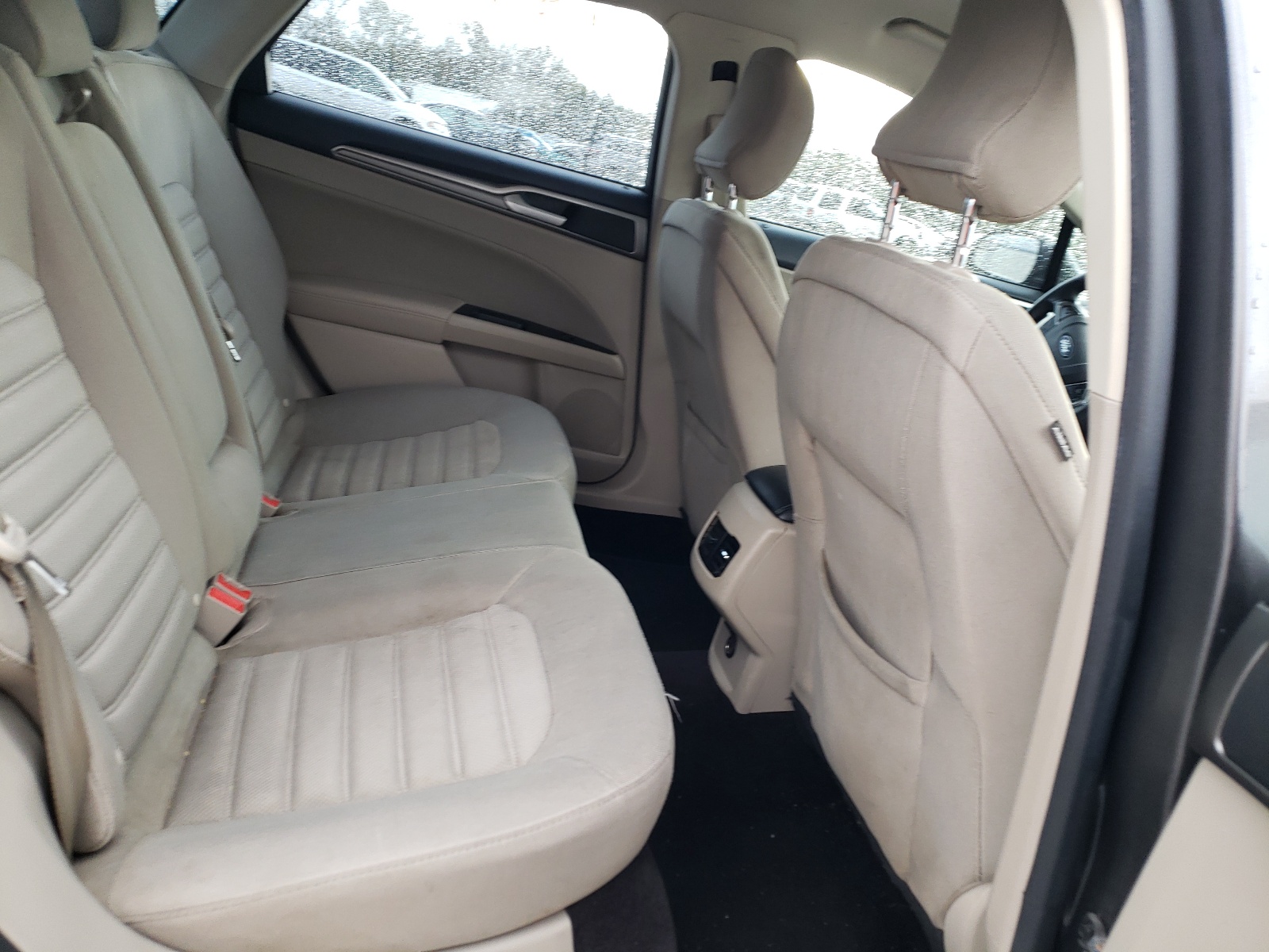 Photo 6 from auction – 2017 FORD FUSION SE with VIN 3FA6P0H77HR145786