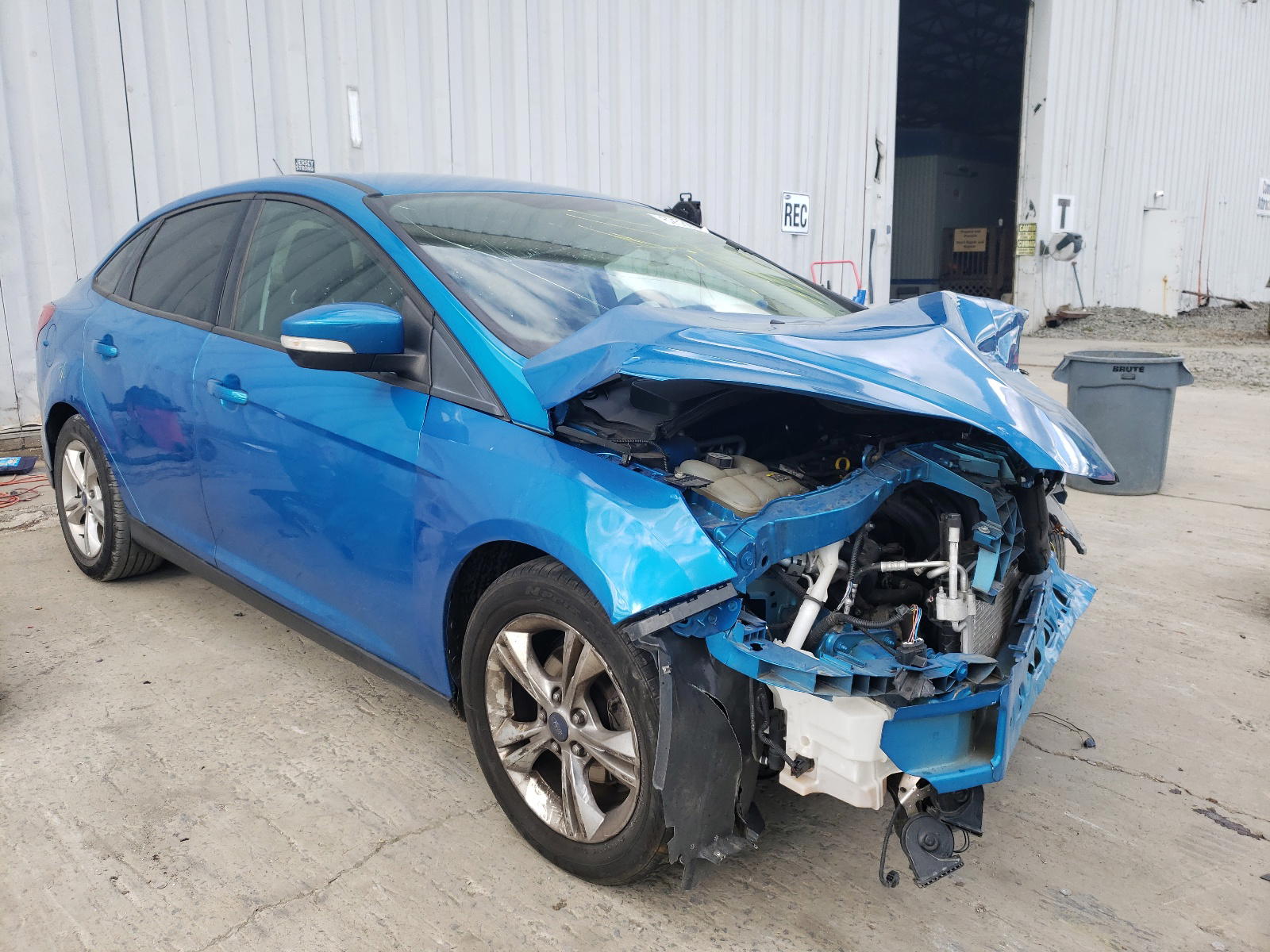 FORD FOCUS SE 2012 with VIN 1FAHP3F20CL204590 - Photo from auction