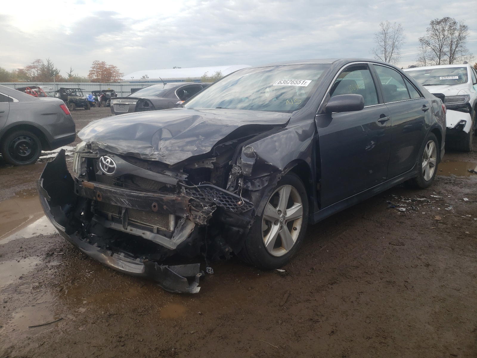Photo 2 from auction – 2011 TOYOTA CAMRY BASE with VIN 4T1BF3EK7BU660708