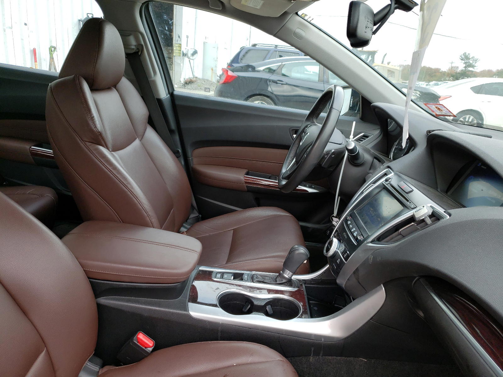 Photo 5 from auction – 2015 ACURA TLX with VIN 19UUB1F35FA002379