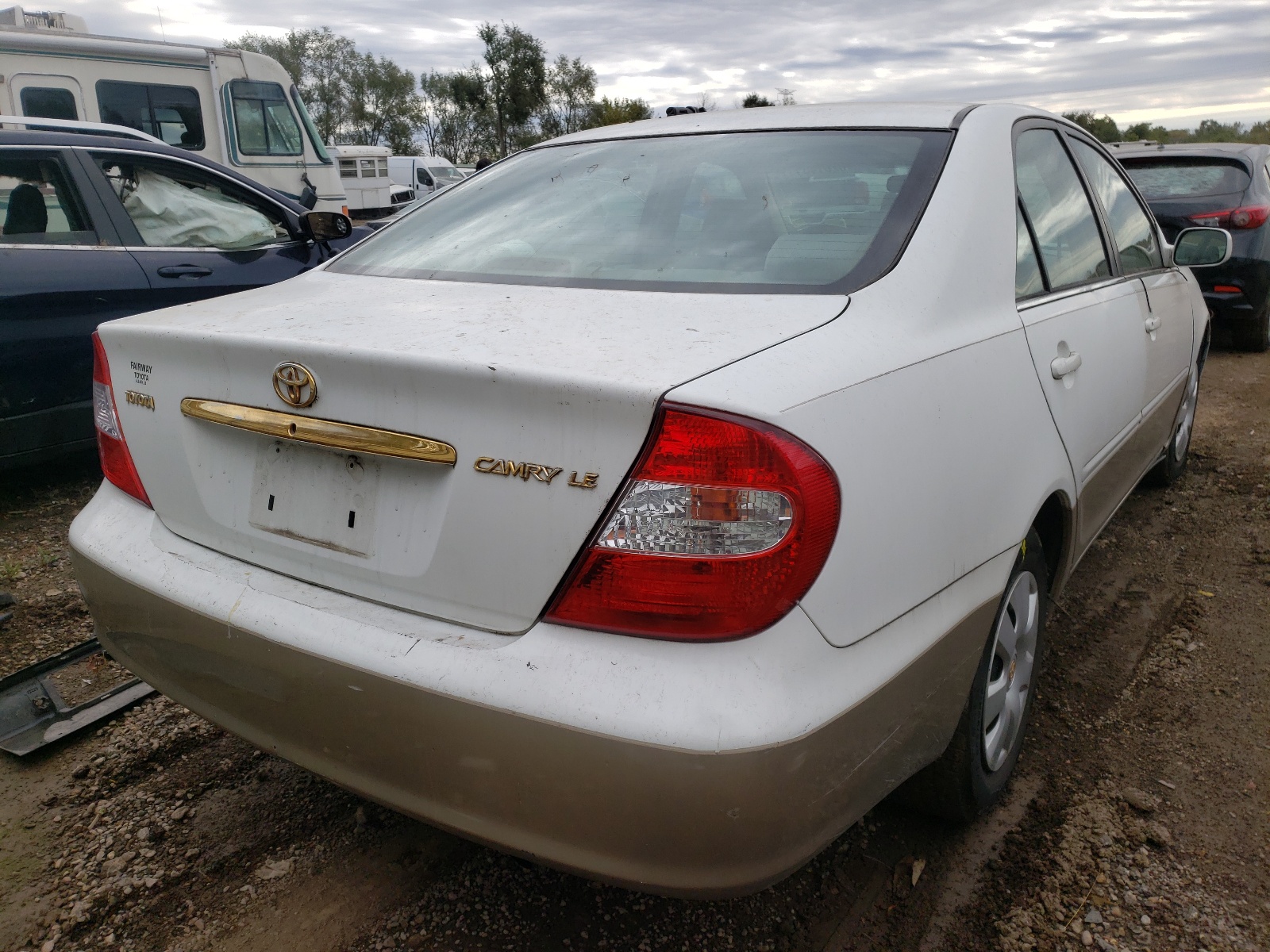 Photo 4 from auction – 2003 TOYOTA CAMRY LE with VIN 4T1BE32K33U184305
