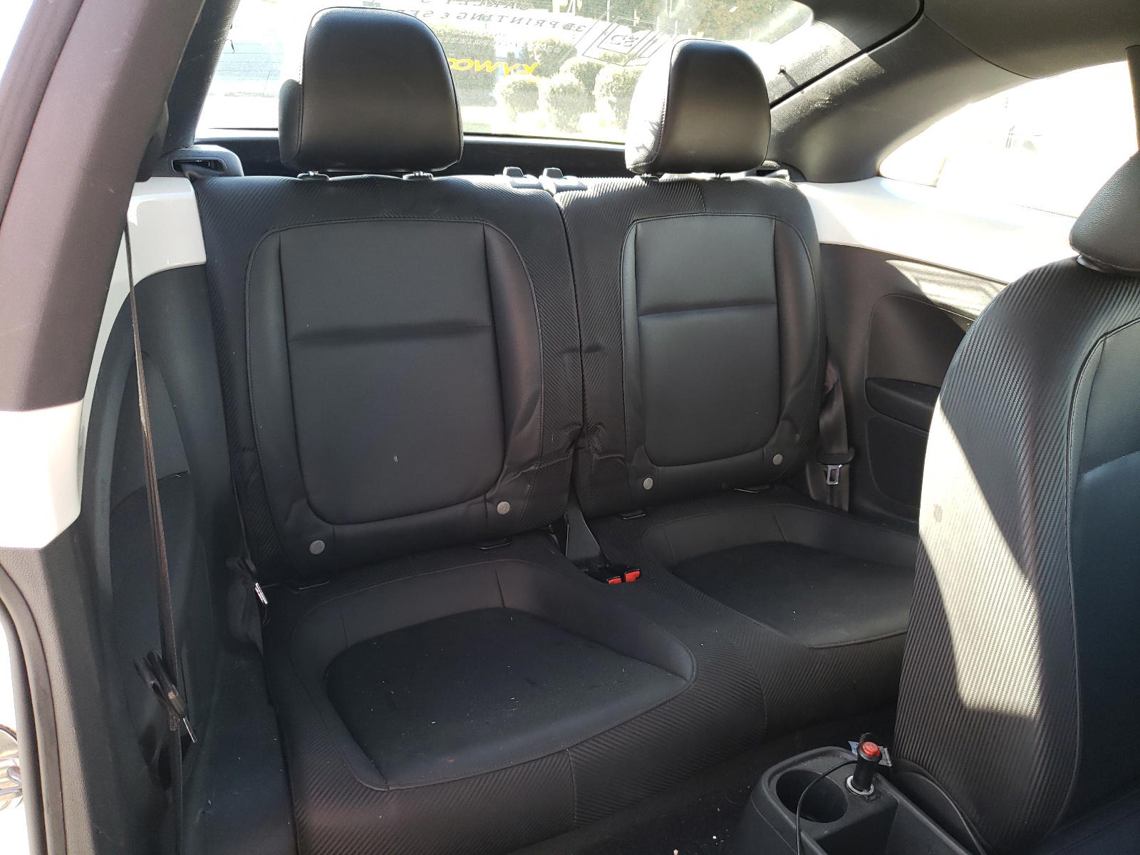 Photo 6 from auction – 2012 VOLKSWAGEN BEETLE with VIN 3VWJP7AT3CM611530
