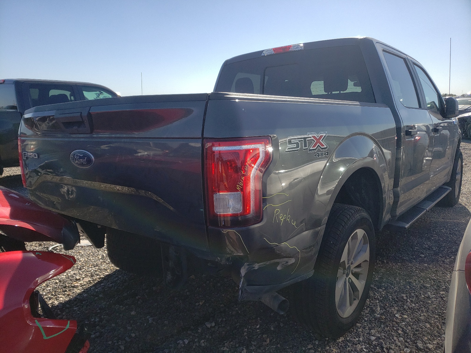 Photo 4 from auction – 2017 FORD F150 SUPER with VIN 1FTEW1EG1HKD19102