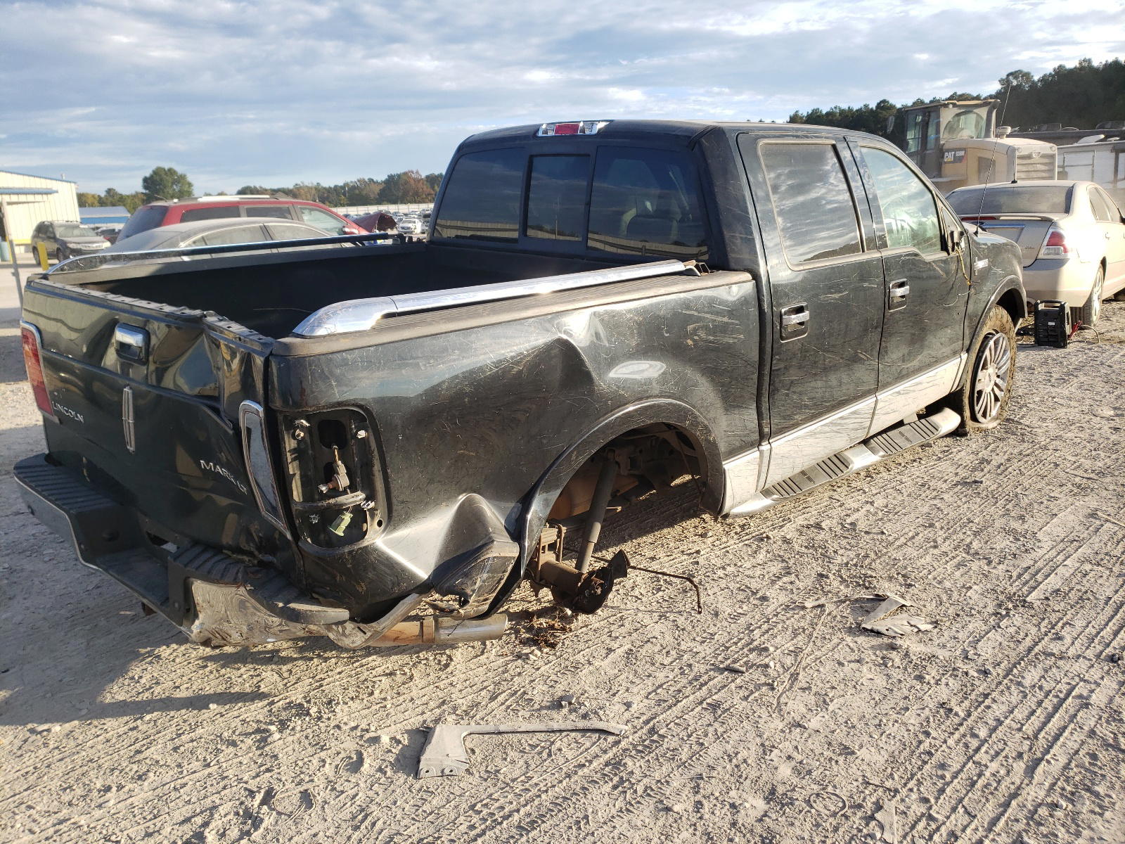 Photo 4 from auction – 2007 LINCOLN MARK LT with VIN 5LTPW18557FJ01137