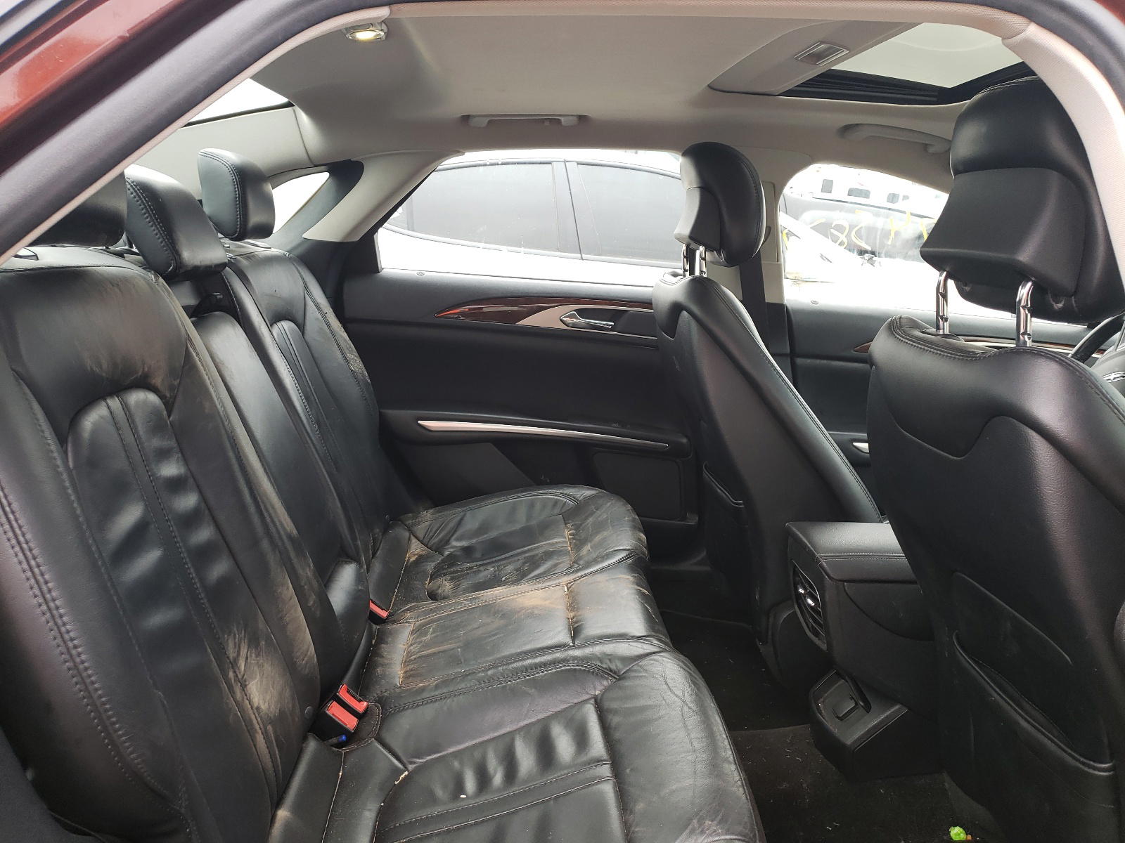 Photo 6 from auction – 2016 LINCOLN MKZ with VIN 3LN6L2J99GR627411