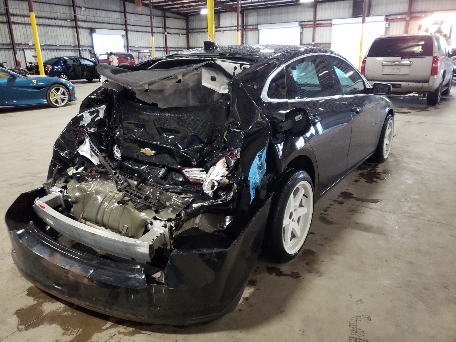 Photo 4 from auction – 2019 CHEVROLET MALIBU LT with VIN 1G1ZD5ST2KF124103