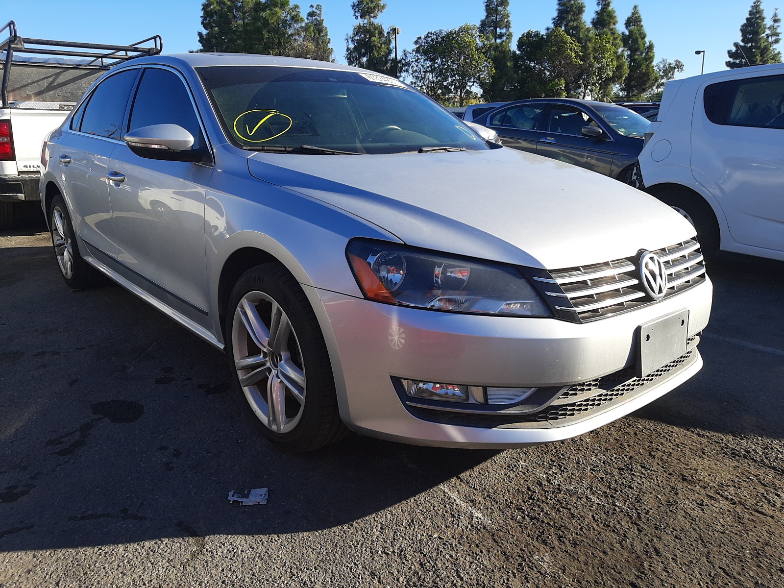 VOLKSWAGEN PASSAT SEL 2012 with VIN 1VWCN7A32CC040094 - Photo from auction