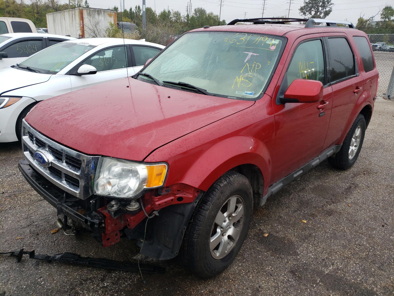 Photo 2 from auction – 2011 FORD ESCAPE LIM with VIN 1FMCU9EG2BKC06211