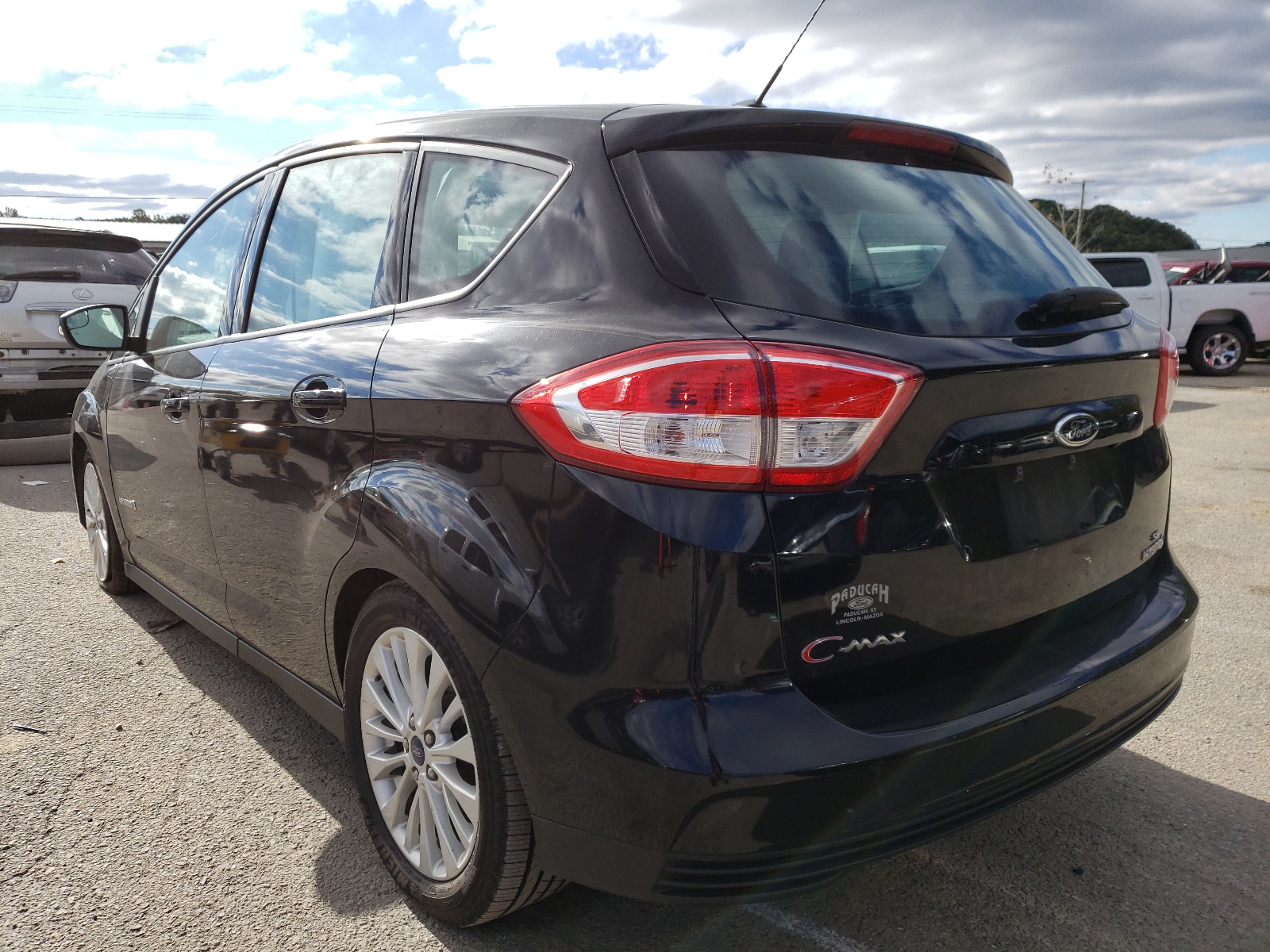 Photo 3 from auction – 2017 FORD C-MAX SE with VIN 1FADP5AU9HL106362