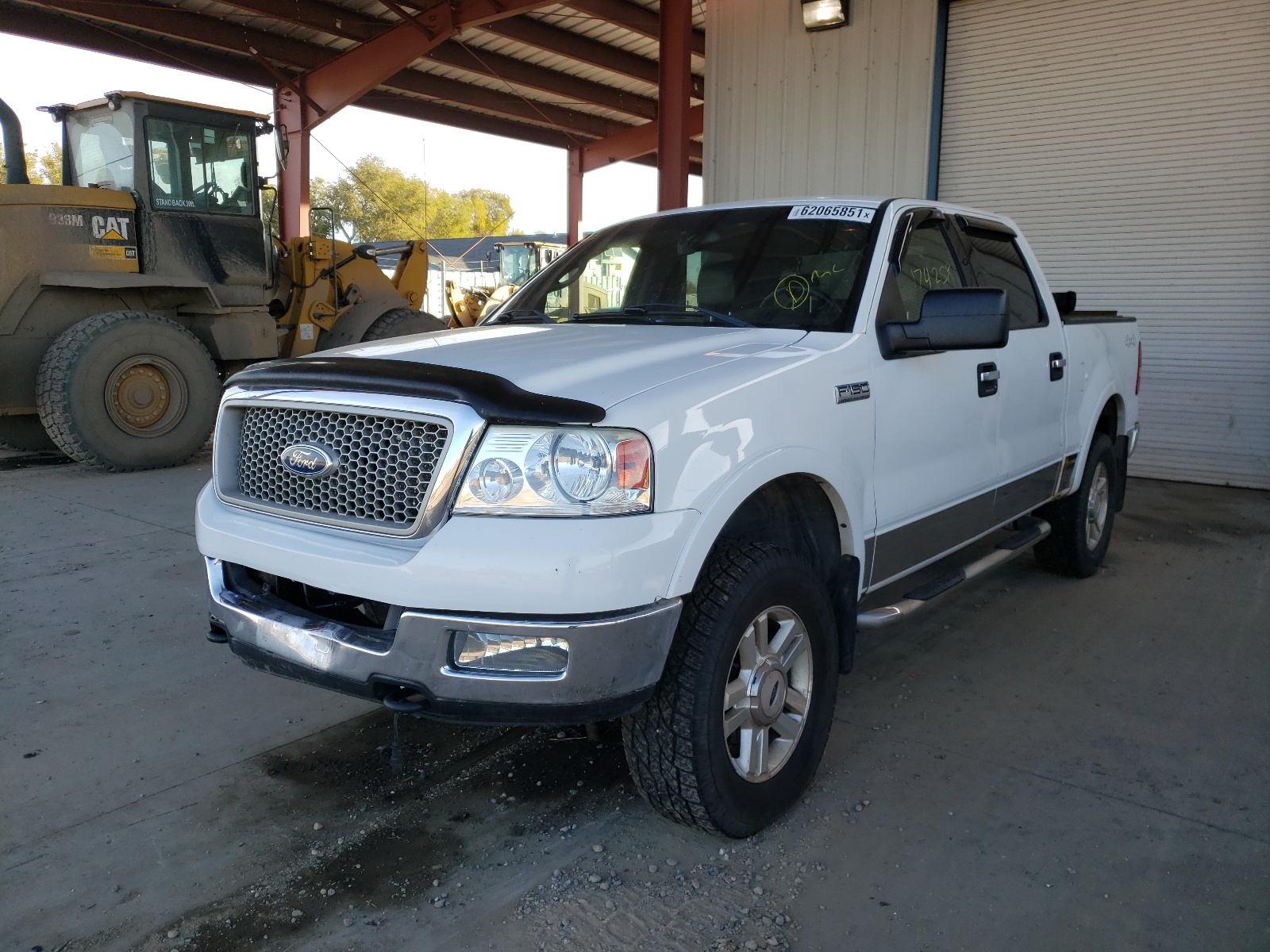 Photo 2 from auction – 2004 FORD F150 SUPER with VIN 1FTPW14564KC20519