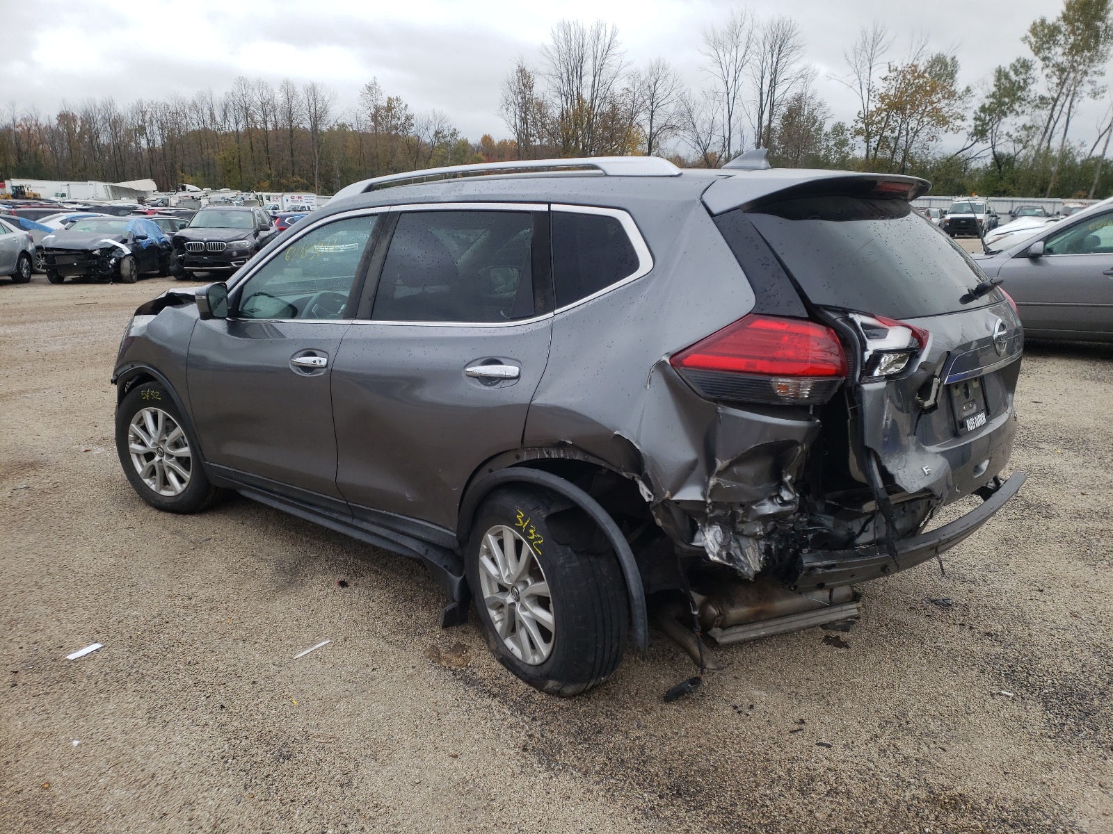 Photo 3 from auction – 2017 NISSAN ROGUE S with VIN KNMAT2MV1HP540991