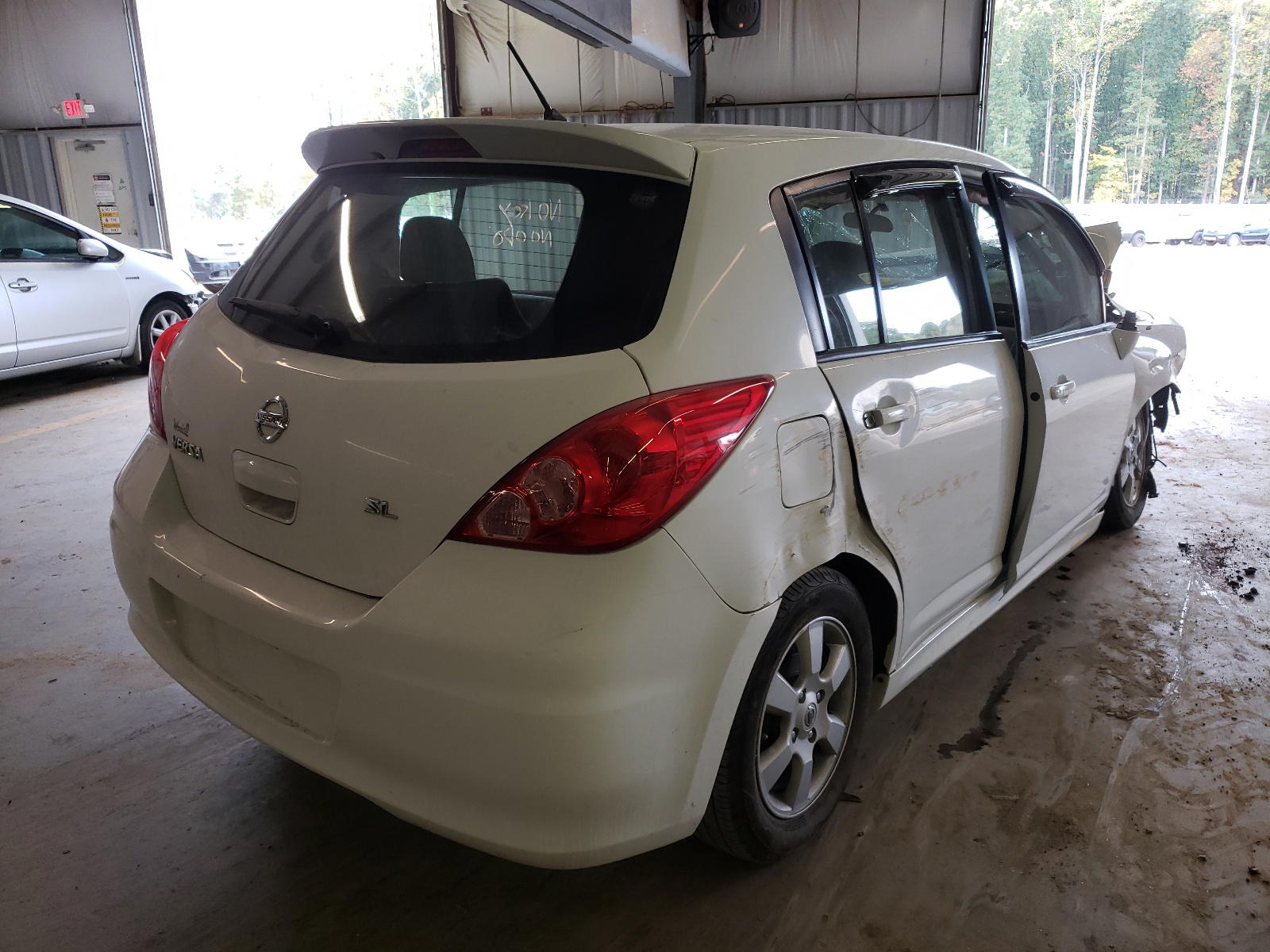 Photo 4 from auction – 2011 NISSAN VERSA S with VIN 3N1BC1CP5BL412244