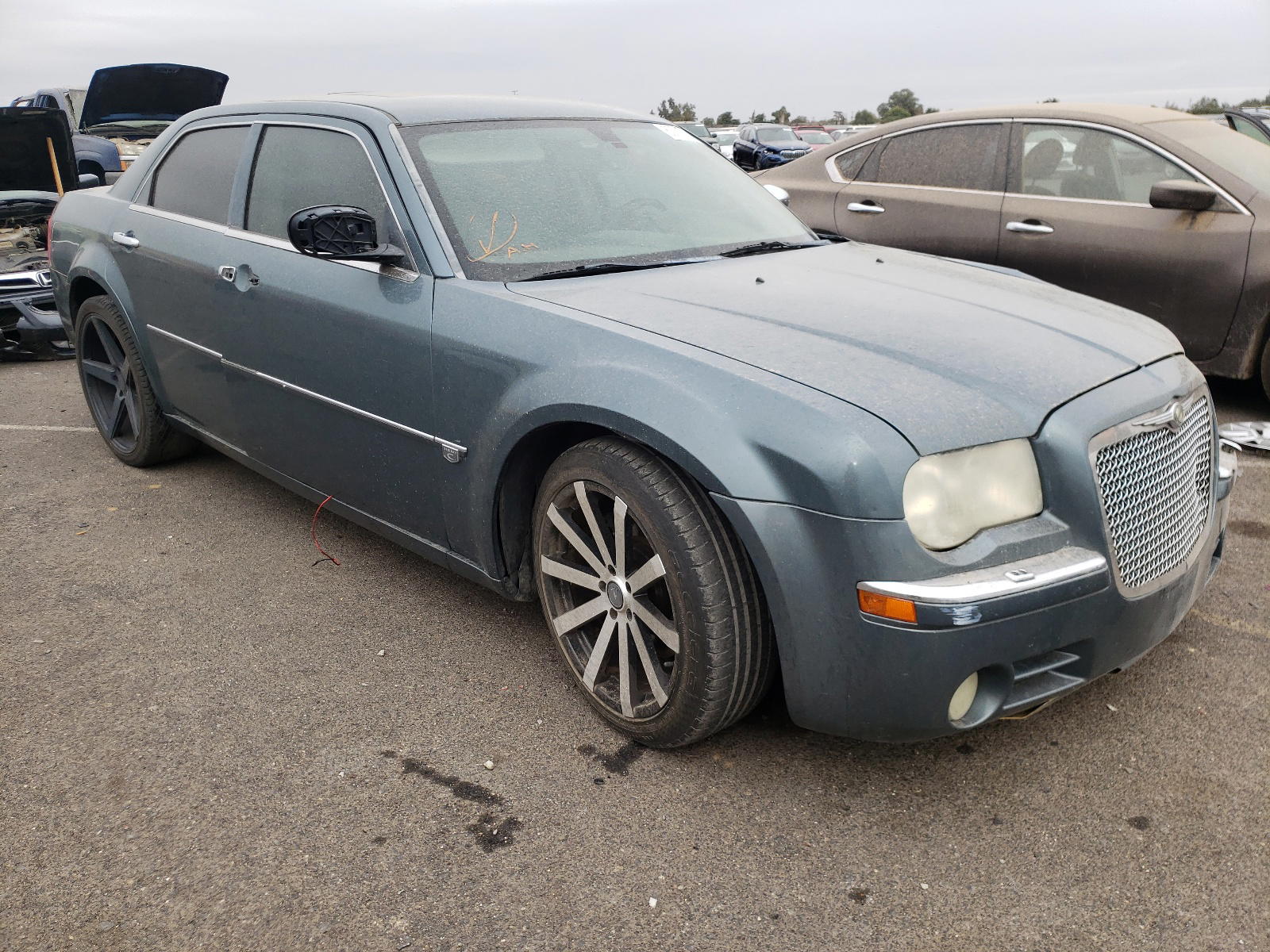 CHRYSLER 300C 2006 with VIN 2C3KA63H76H375970 - Photo from auction