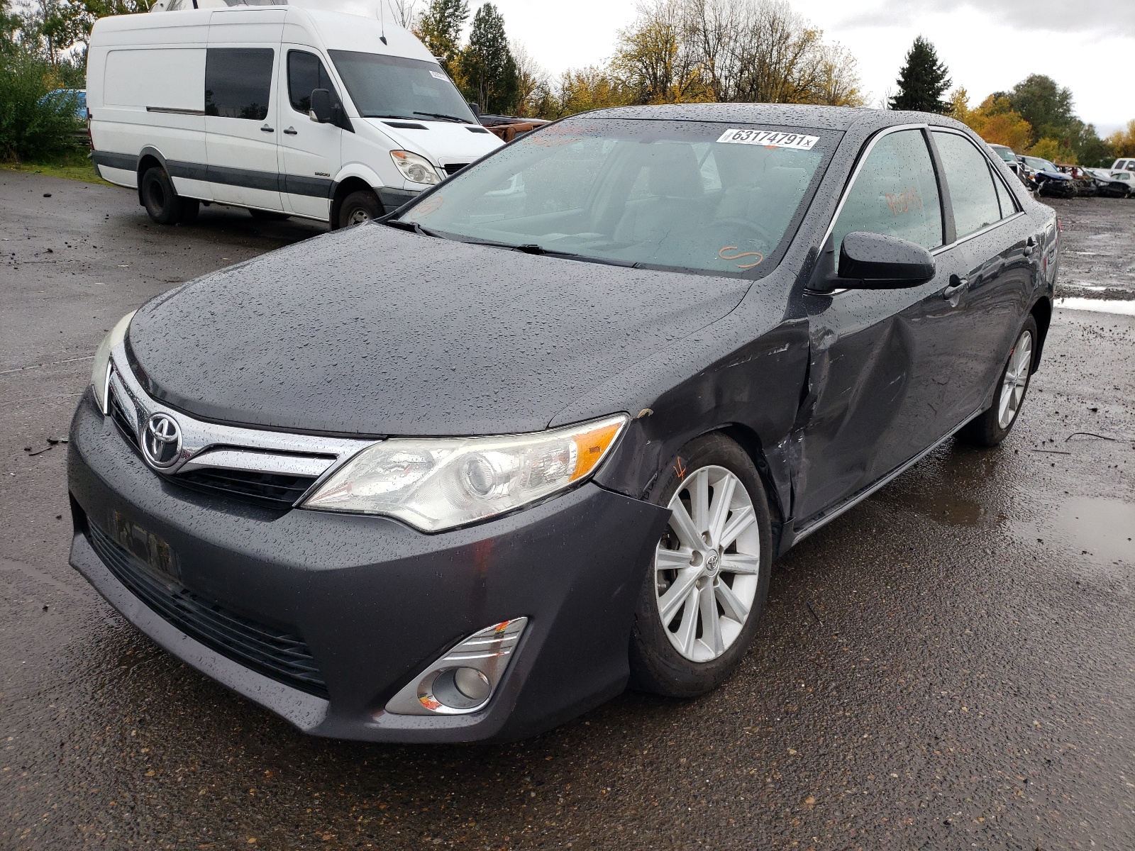 Photo 2 from auction – 2012 TOYOTA CAMRY SE with VIN 4T1BK1FK4CU513827