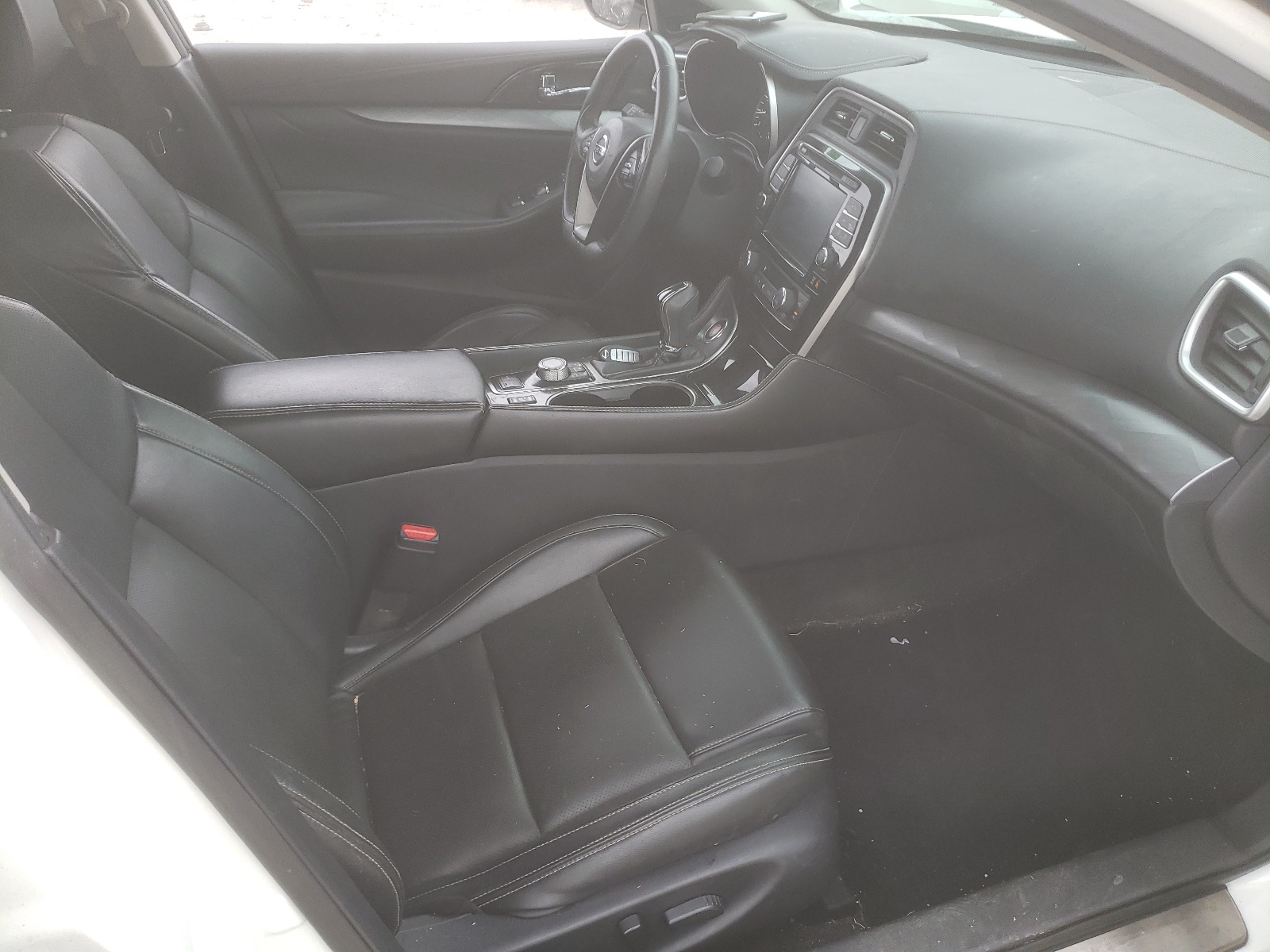 صورة رقم 5 من المزاد - 2017 NISSAN MAXIMA 3.5 مع VIN 1N4AA6AP0HC420437