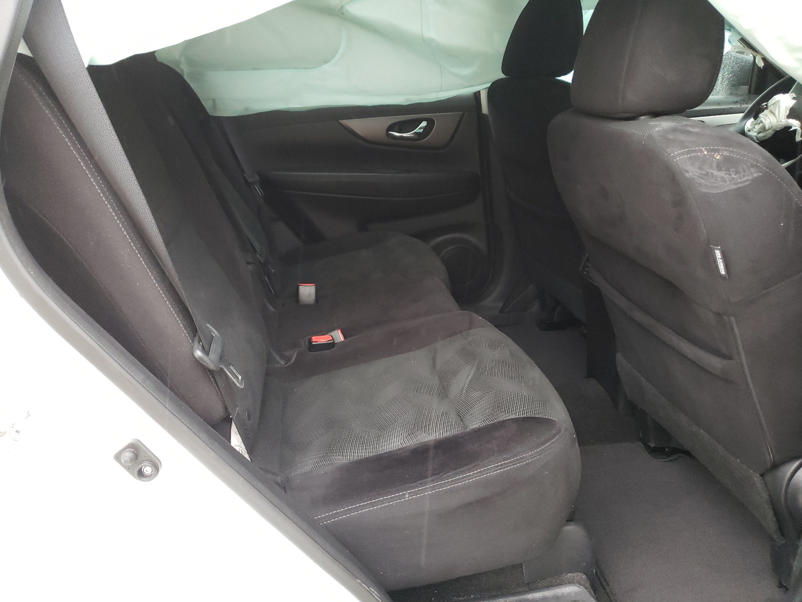 Zdjęcie 6 z aukcji – 2015 NISSAN ROGUE S z VIN 5N1AT2MT7FC767147