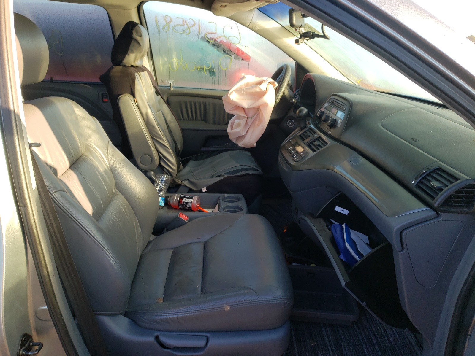 Photo 5 from auction – 2005 HONDA ODYSSEY EX with VIN 5FNRL38675B076669