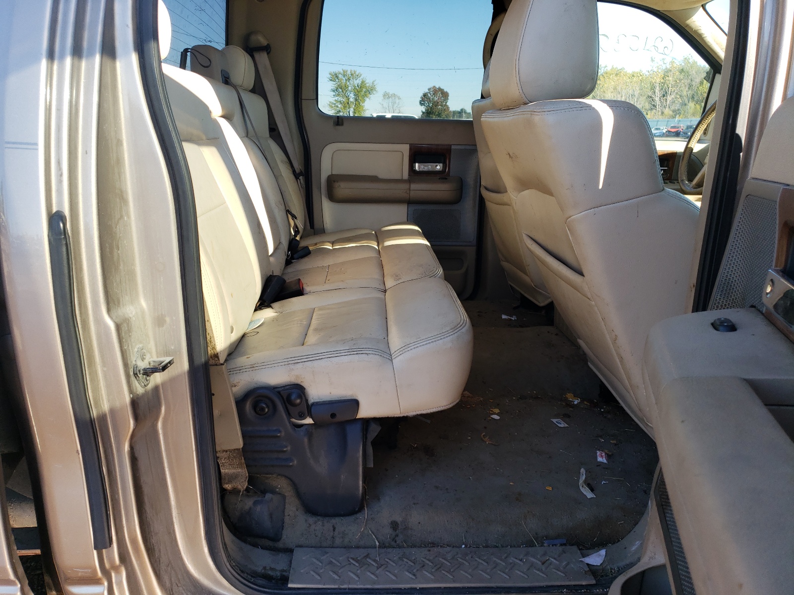 Photo 6 from auction – 2004 FORD F150 SUPER with VIN 1FTPW14584KB89807