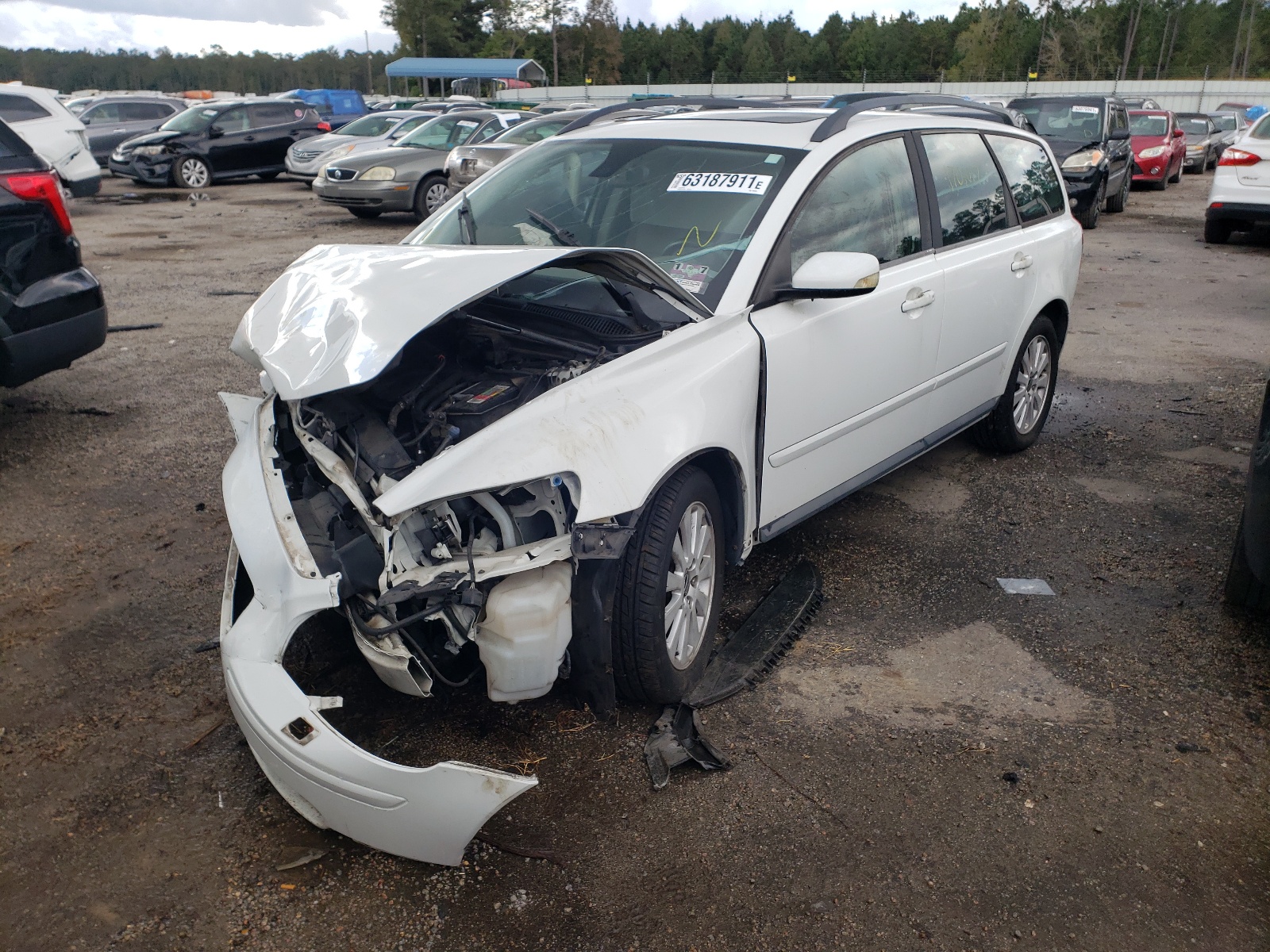 Photo 9 from auction – 2005 VOLVO V50 2.4I with VIN YV1MW382X52084048