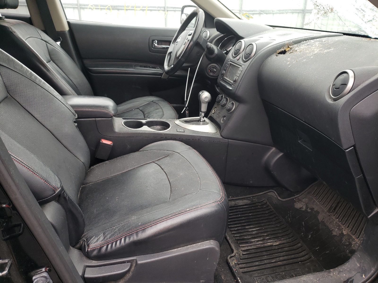 Photo 5 from auction – 2012 NISSAN ROGUE S with VIN JN8AS5MV8CW408480